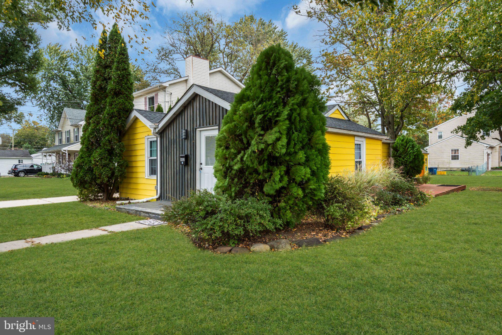 402 SHAVER DRIVE