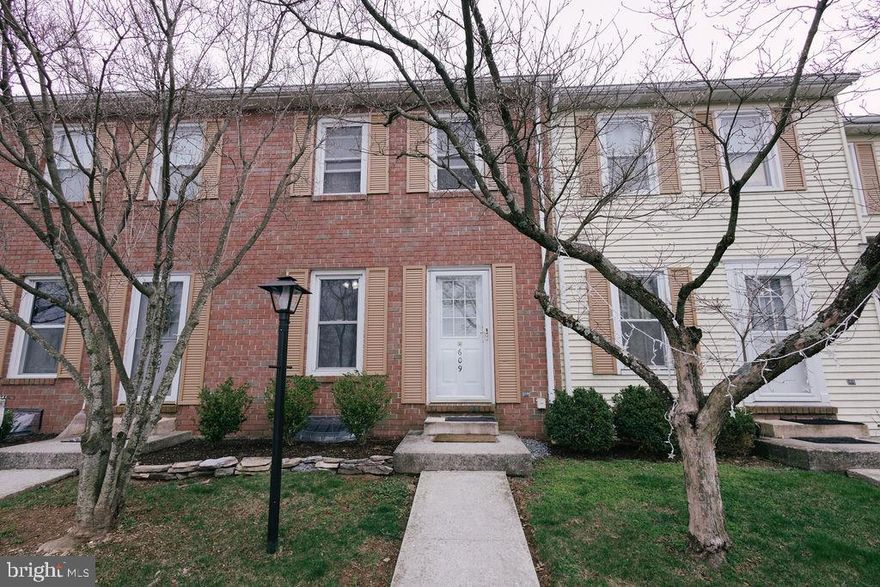 Welcome home to this well-cared-for, thoughtfully updated 2-bedroom, 1.5-bath townhome in one of Mechanicsburg’s most desirable, quiet neighborhoods.
This move-in ready home features stainless steel appliances, a new water heater, a washer and dryer, luxury vinyl flooring, and a partially finished basement — ideal for a home office, gym, or entertainment space.
Enjoy the natural light and elegant French doors that allow you to entertain happy guests and relax on your private patio. Some of the HOA perks are snow removal and landscaping for common areas. Community amenities include a pool, tennis and basketball courts, and a playground. You also get 2 parking spots and a parking area for your guests.
Located in a top-rated school district, this is where you want to be on the West Shore. You are just minutes away from new developments, downtown Harrisburg, shopping centers, and much more. Whether you’re starting your journey as a homeowner or looking to downsize with style, this is your new home.