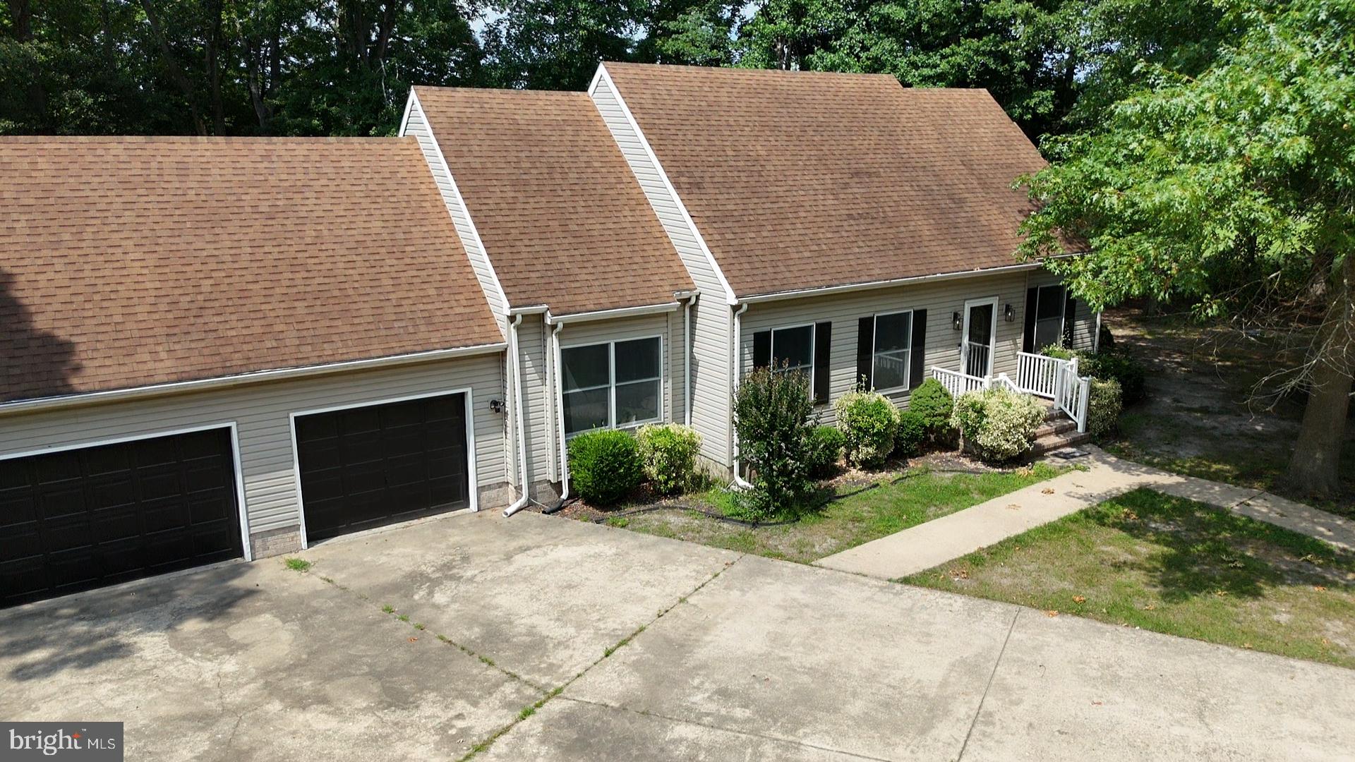 WHITE OAK - Residential