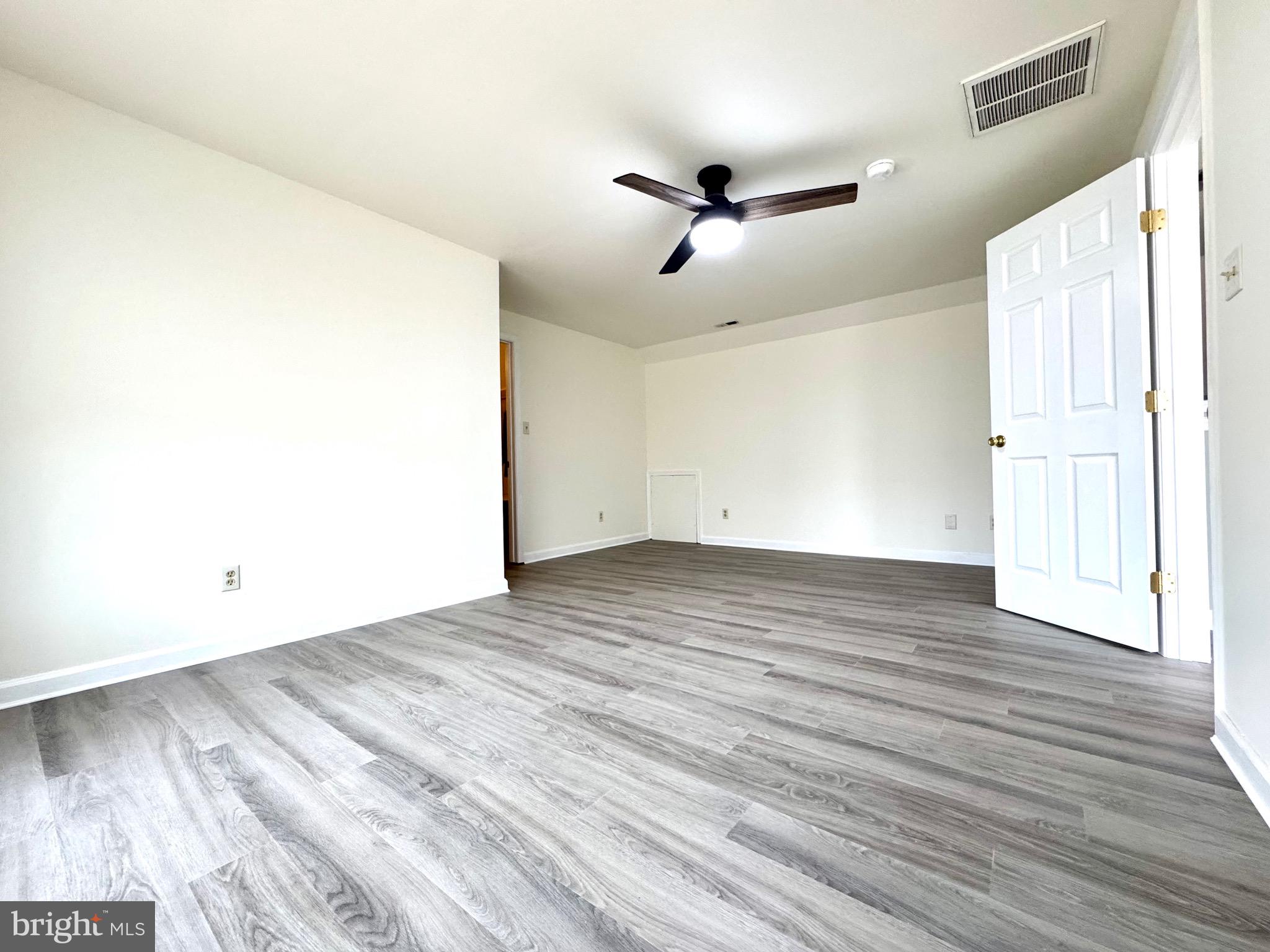 WHITE OAK - Residential