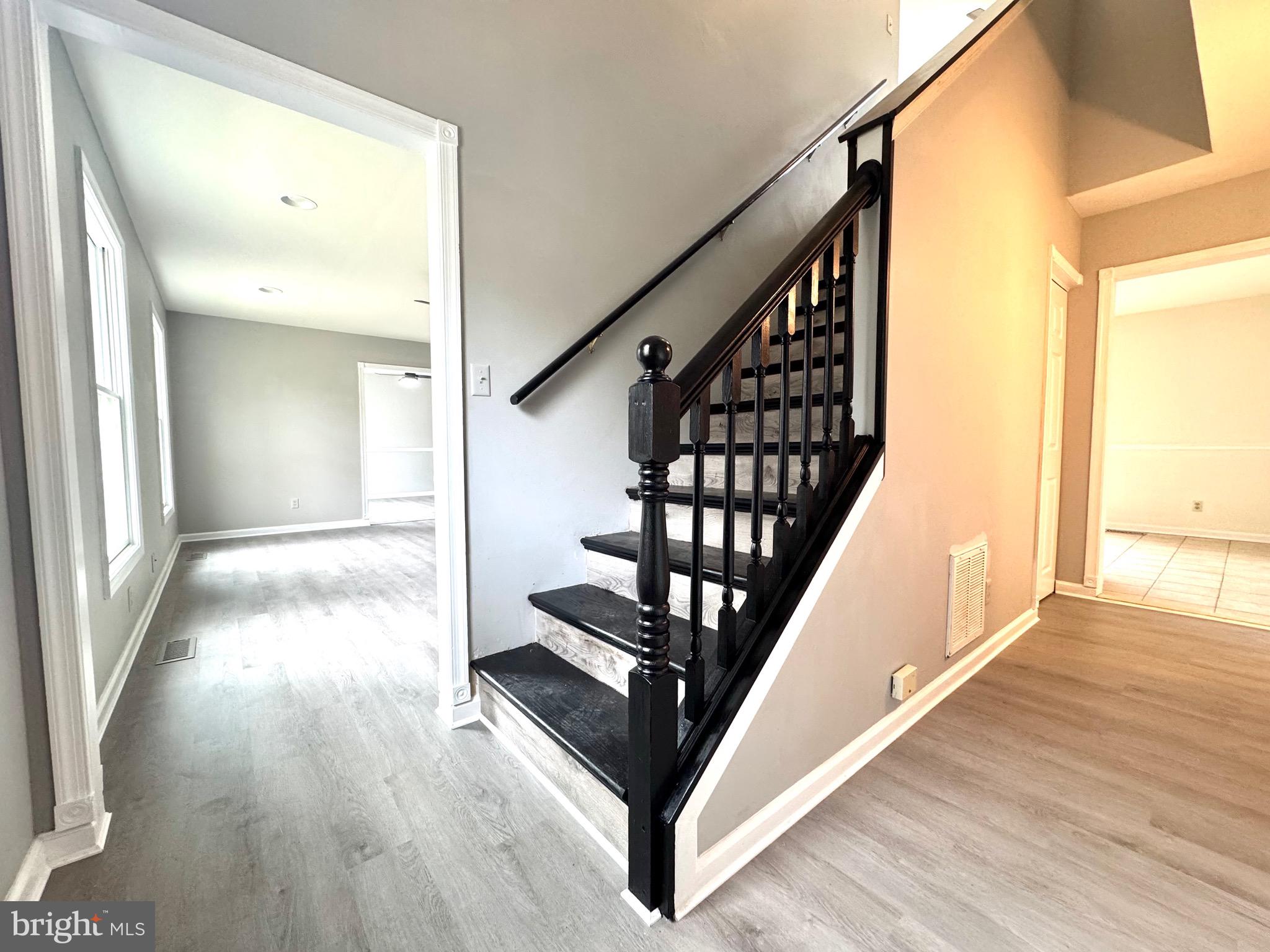 WHITE OAK - Residential