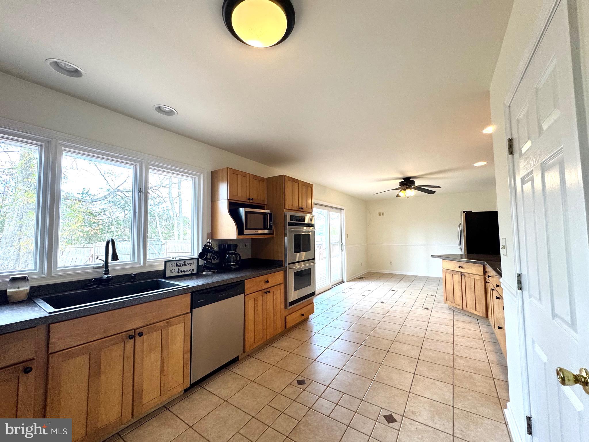 WHITE OAK - Residential