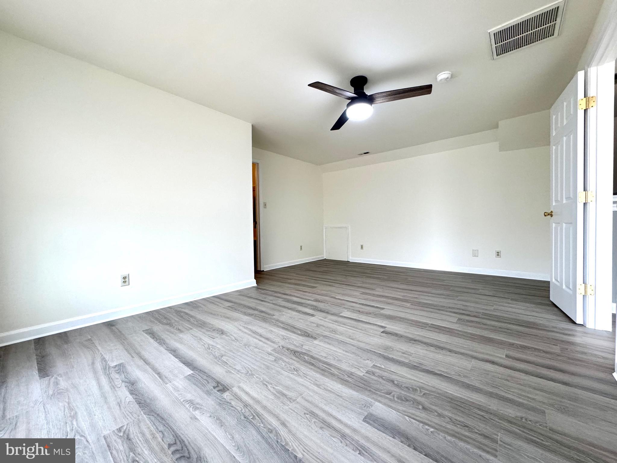 WHITE OAK - Residential