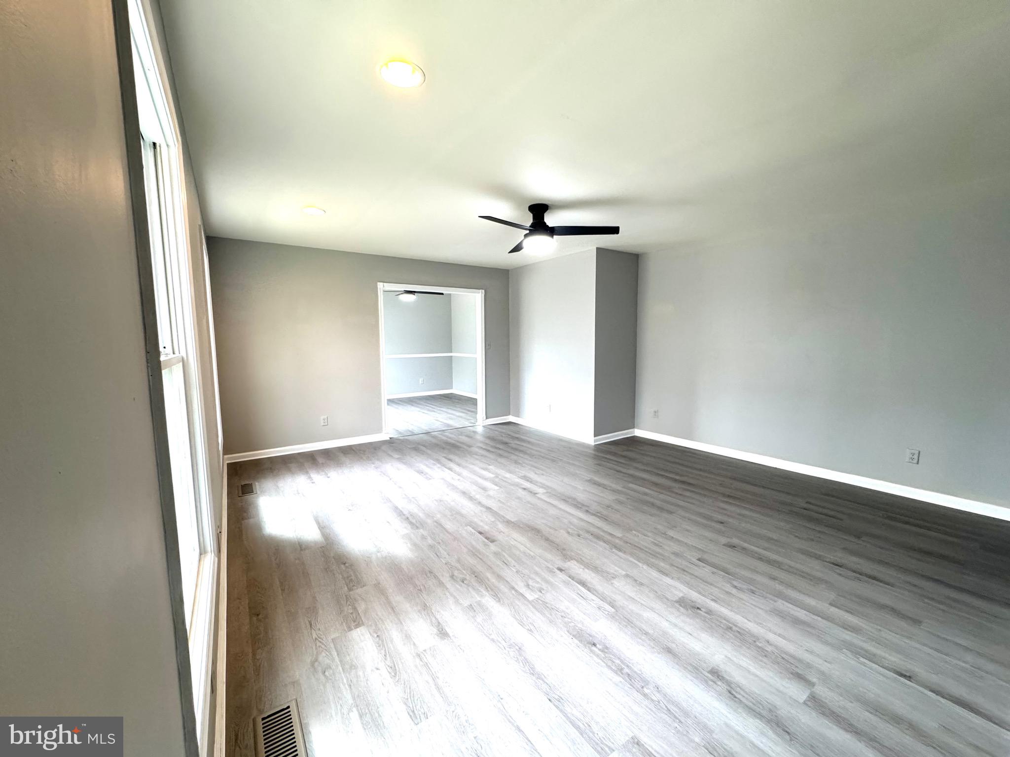 WHITE OAK - Residential