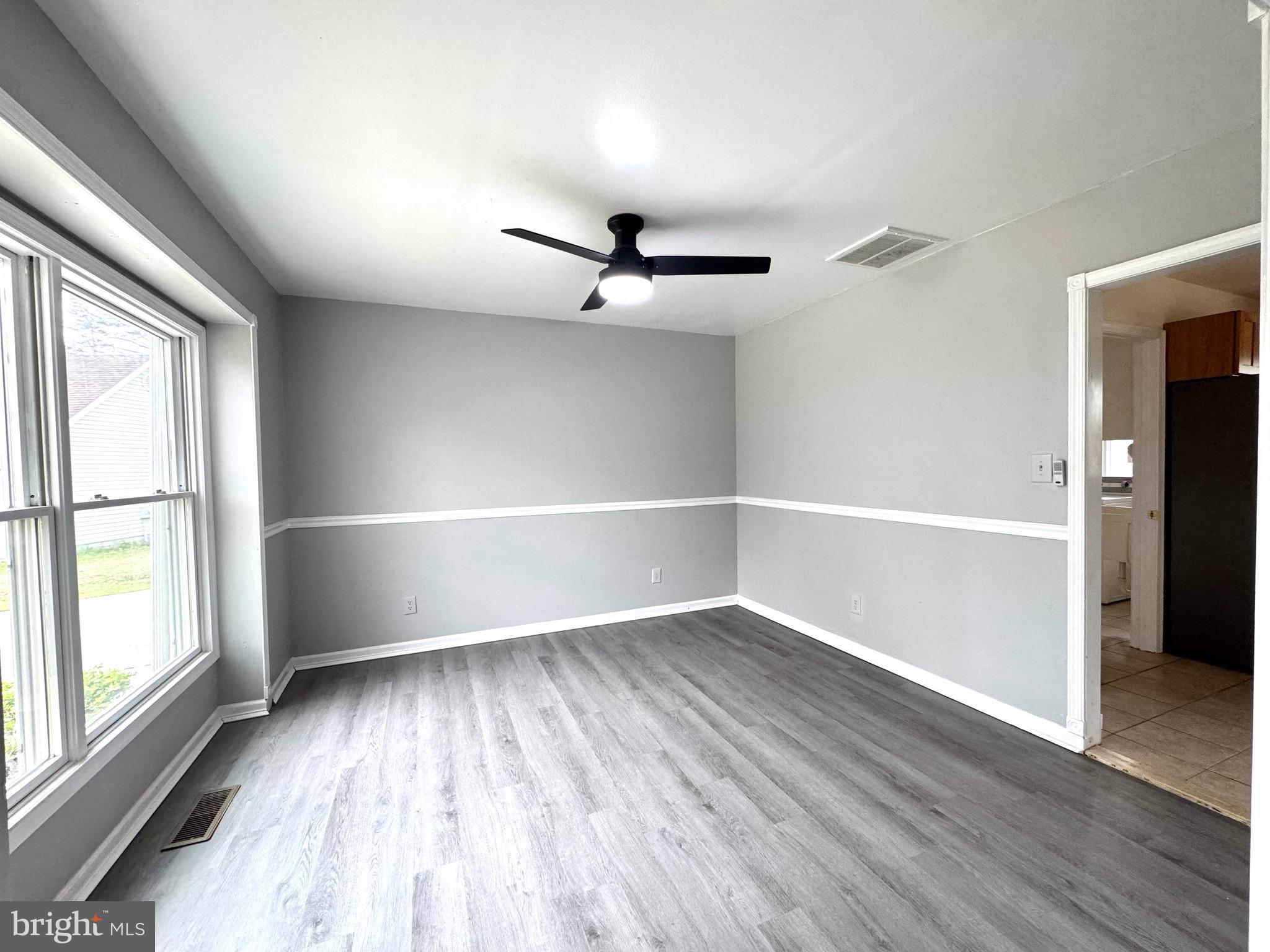 WHITE OAK - Residential