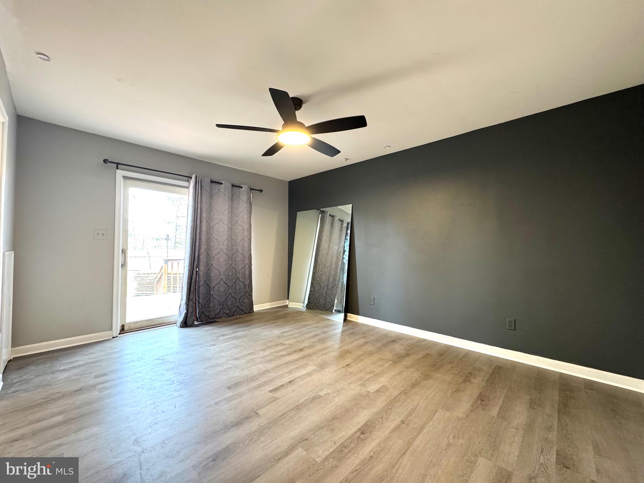 WHITE OAK - Residential