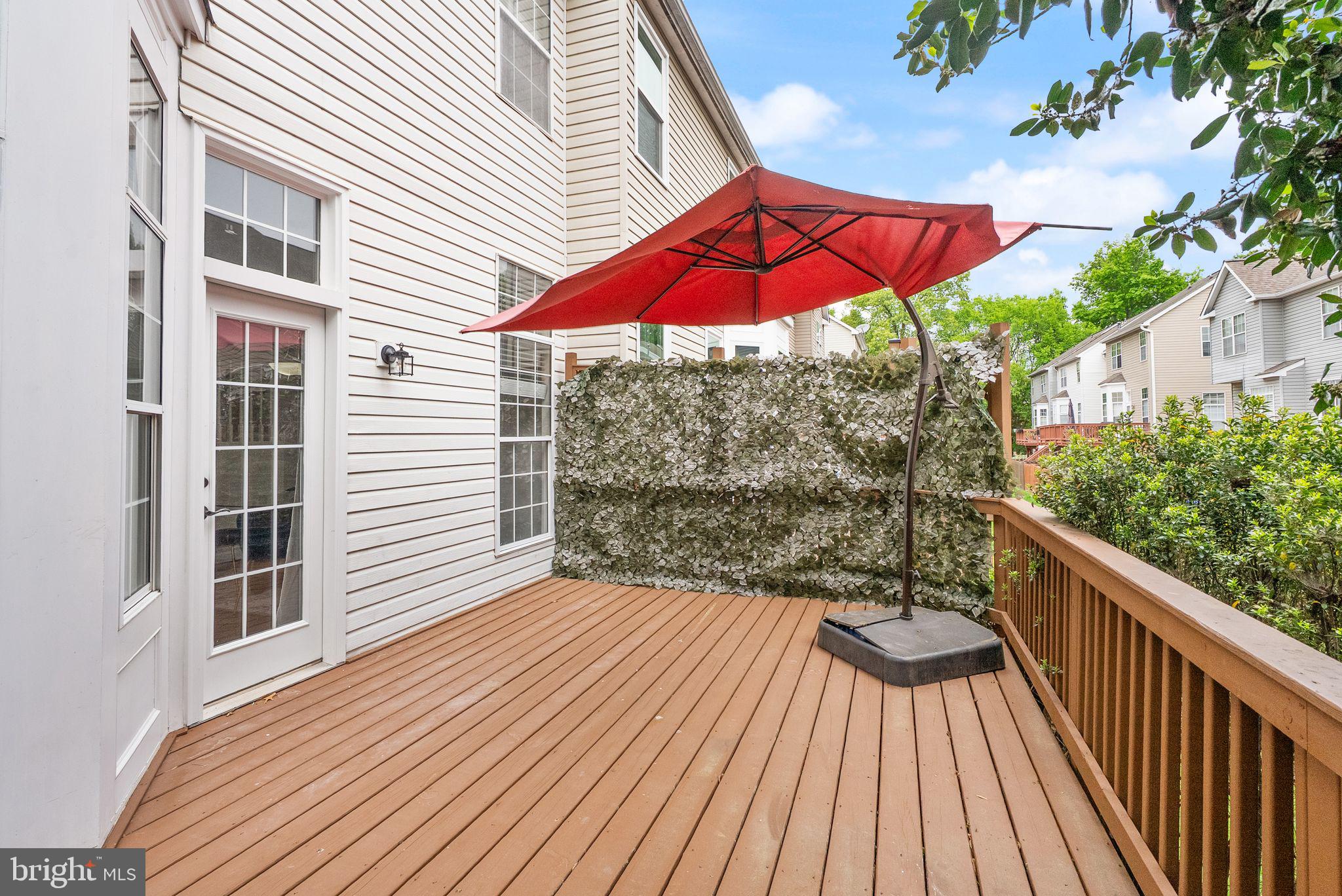 LOWES ISLAND - Residential