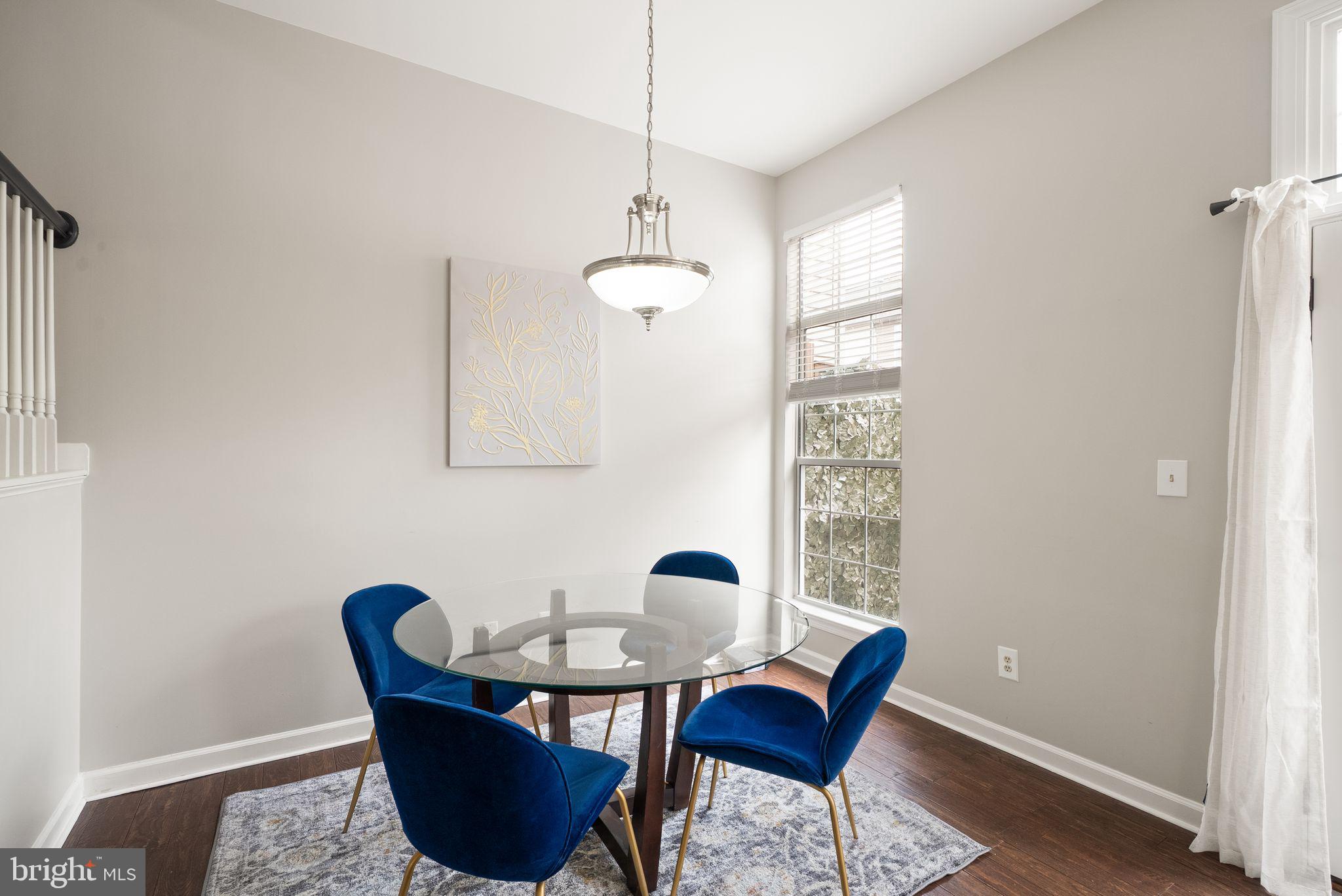 LOWES ISLAND - Residential