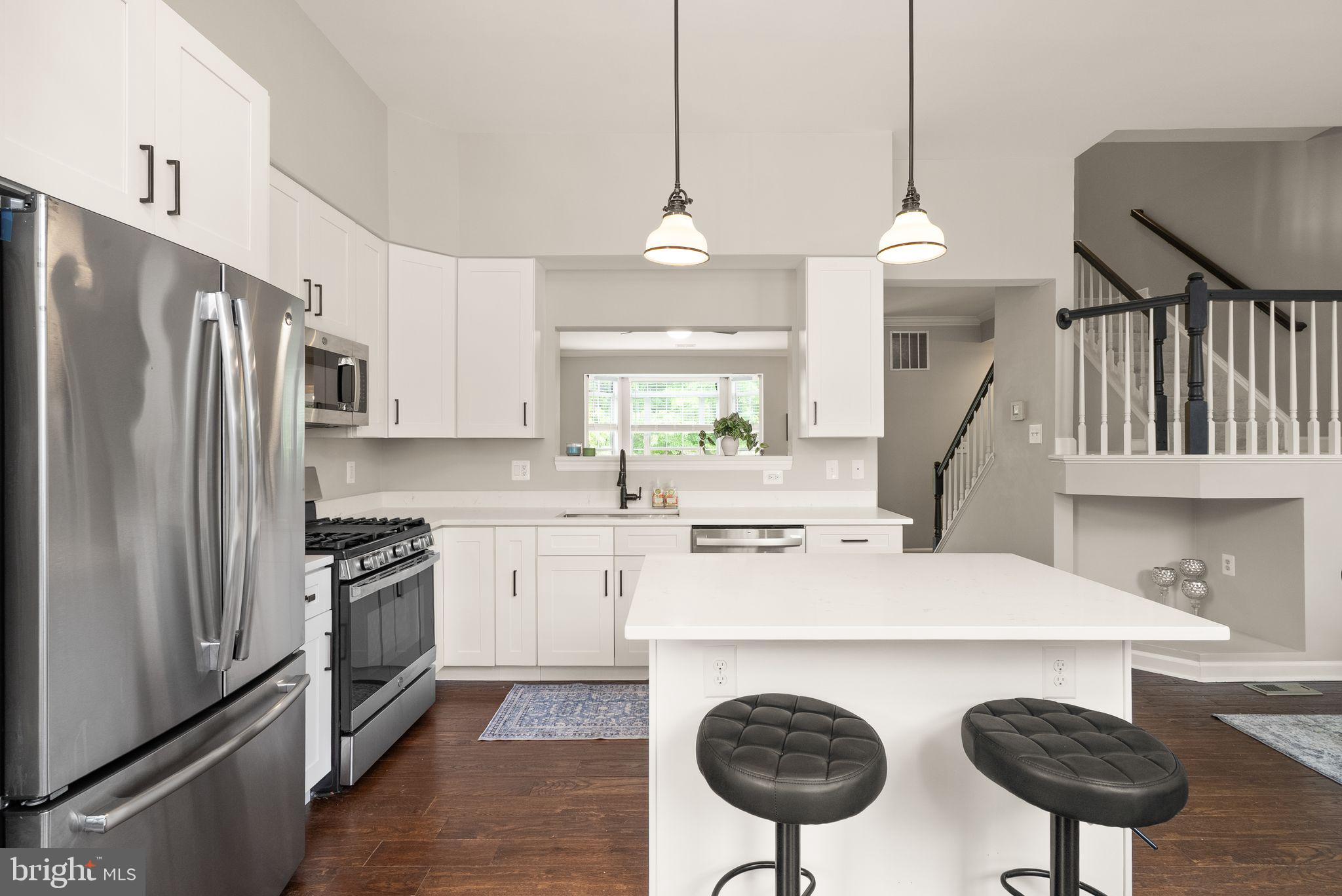 LOWES ISLAND - Residential