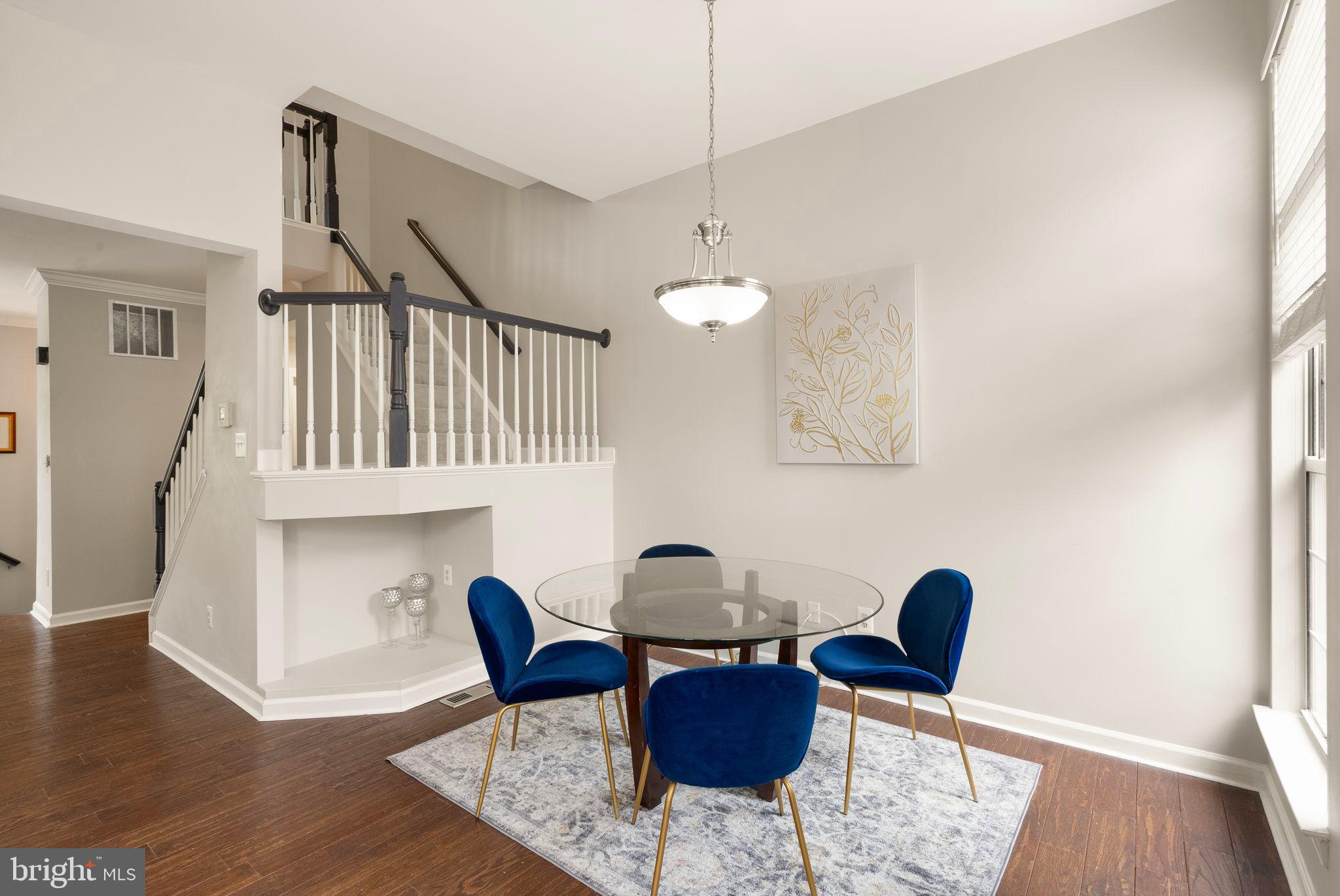 LOWES ISLAND - Residential