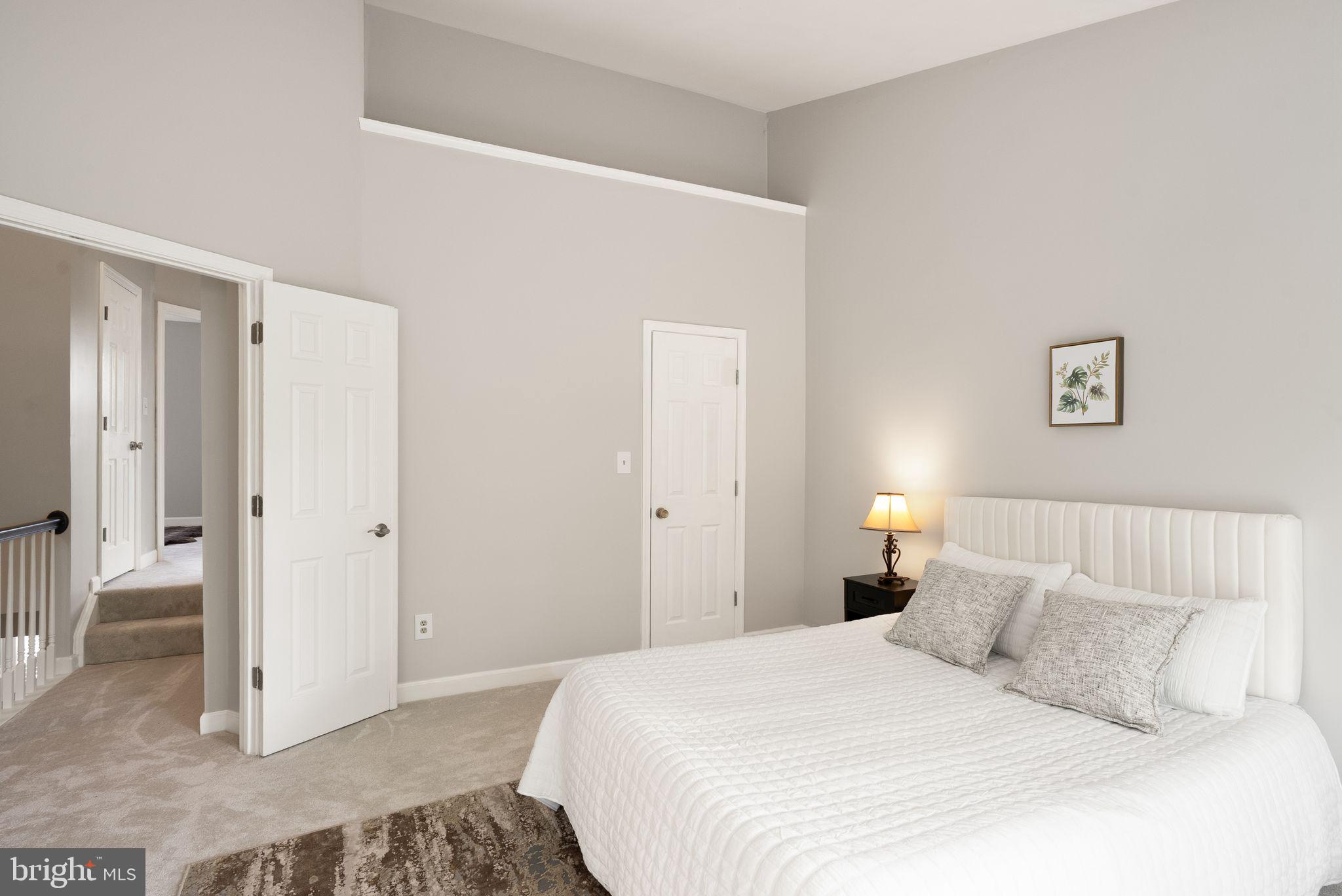 LOWES ISLAND - Residential