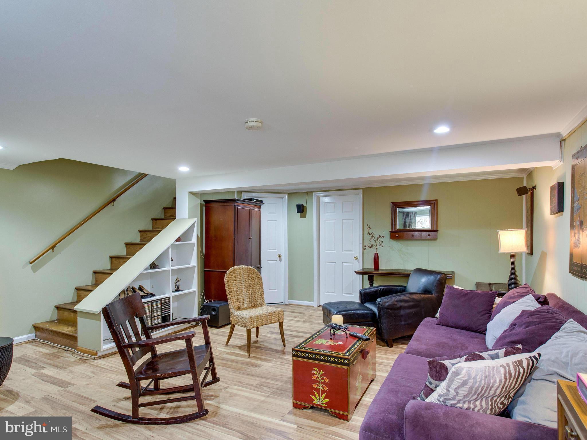 WARWICK VILLAGE - Residential