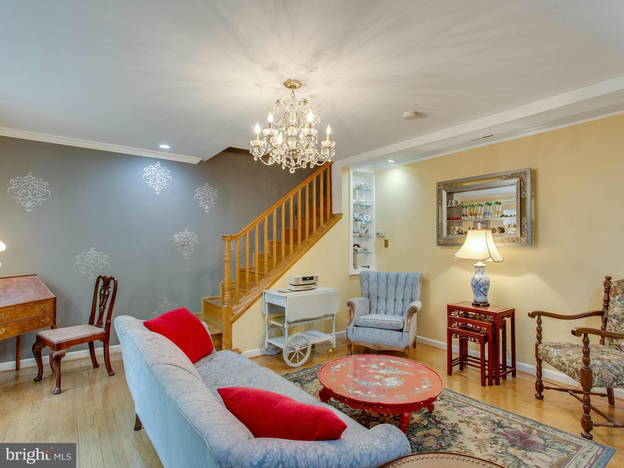 WARWICK VILLAGE - Residential