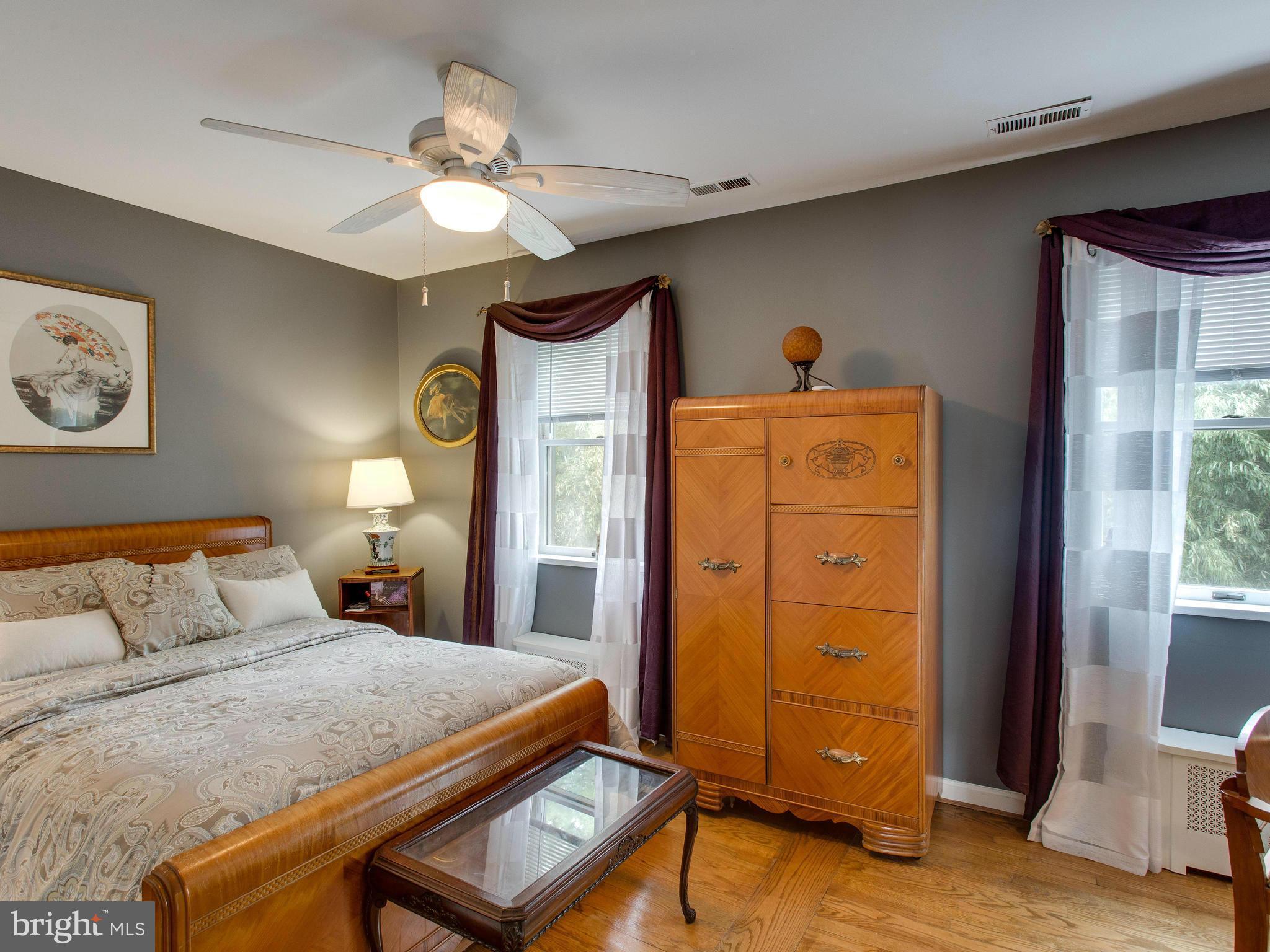 WARWICK VILLAGE - Residential