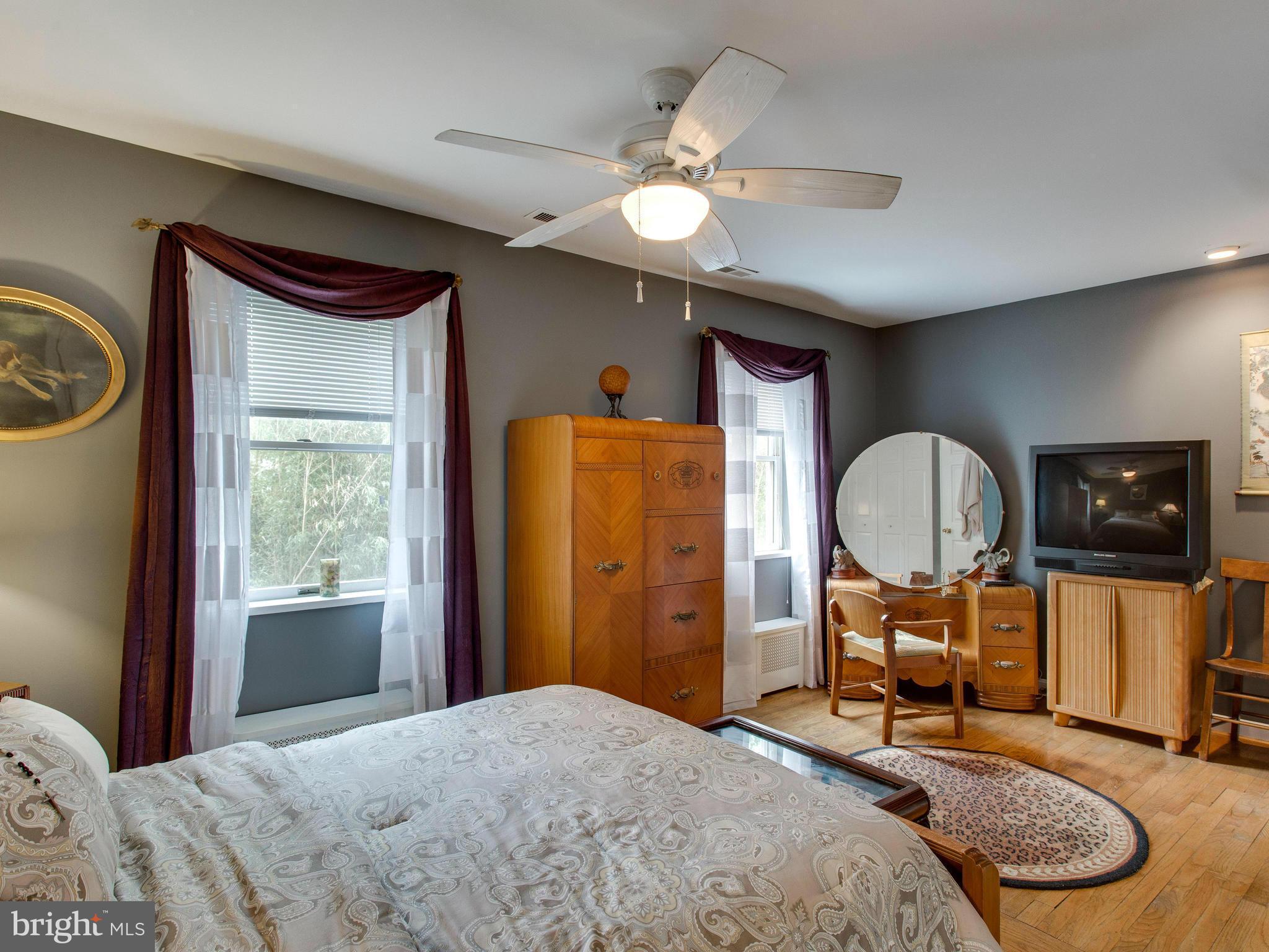 WARWICK VILLAGE - Residential