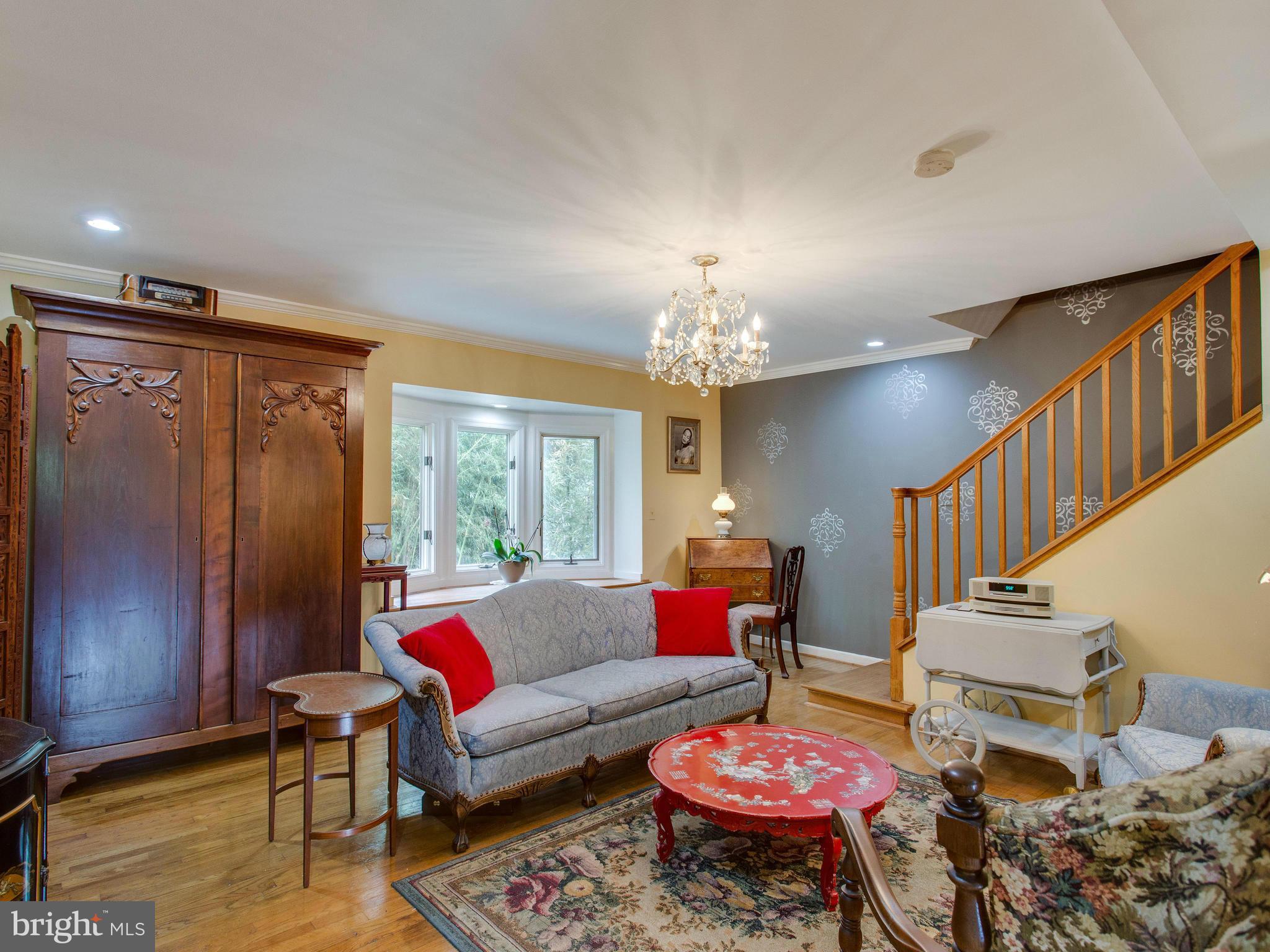 WARWICK VILLAGE - Residential