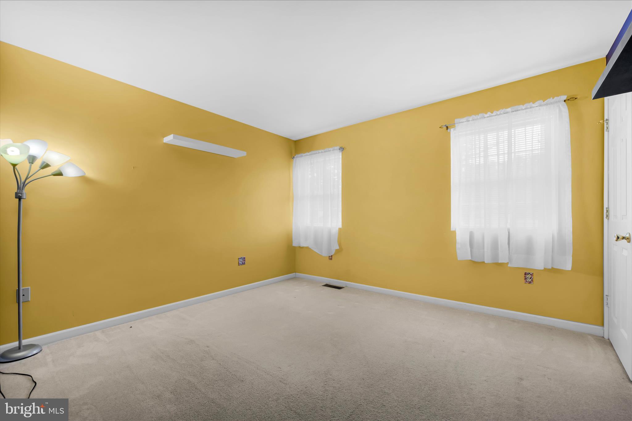 DEER LAKE - Residential