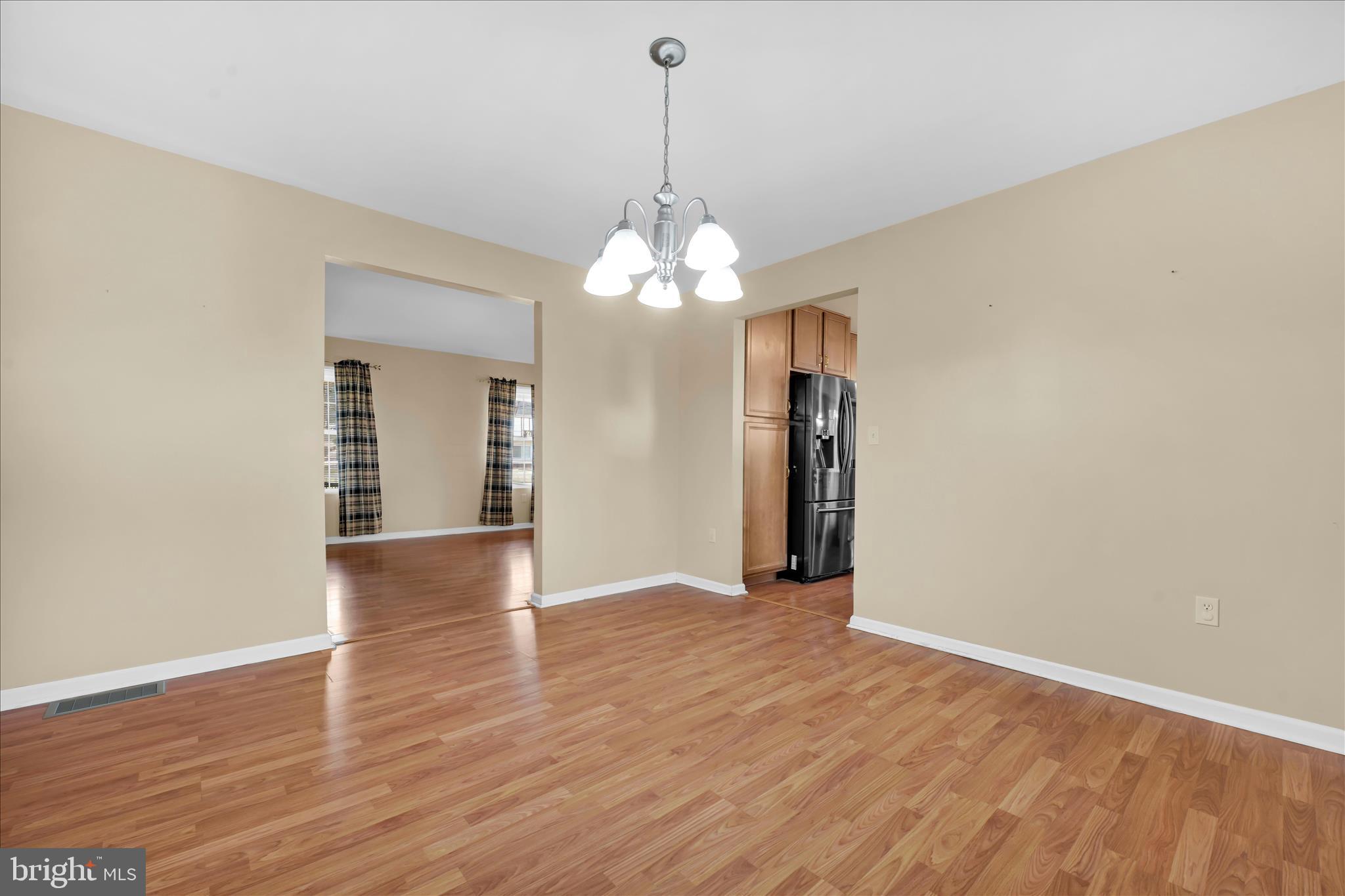 DEER LAKE - Residential