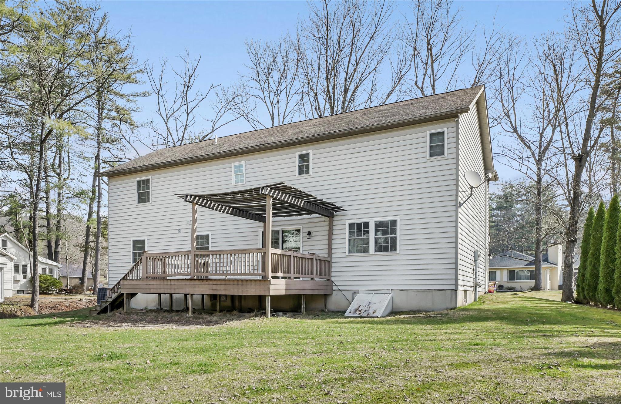 DEER LAKE - Residential