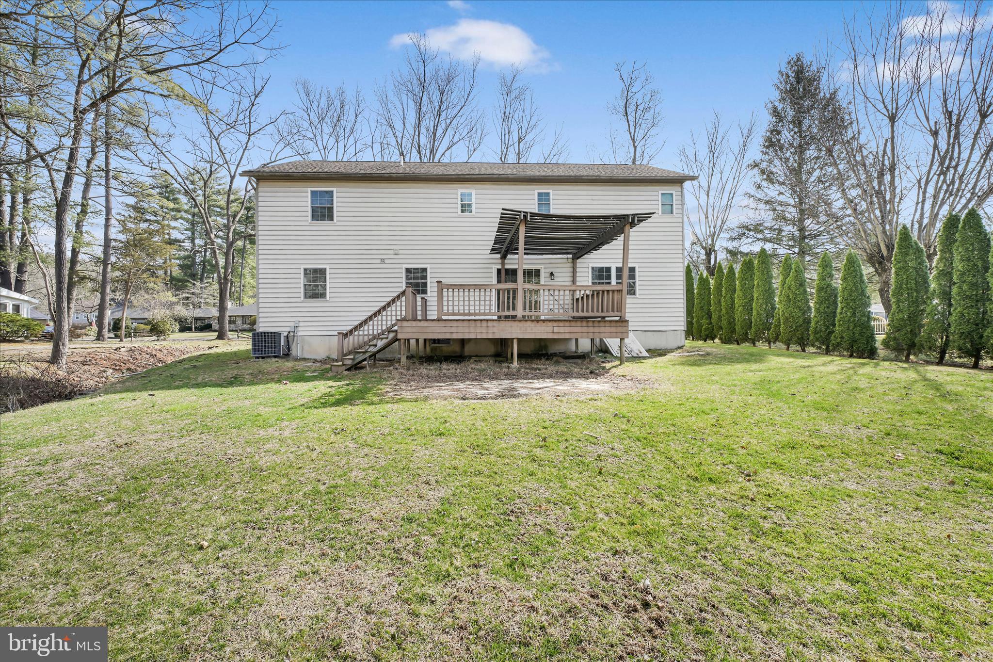 DEER LAKE - Residential