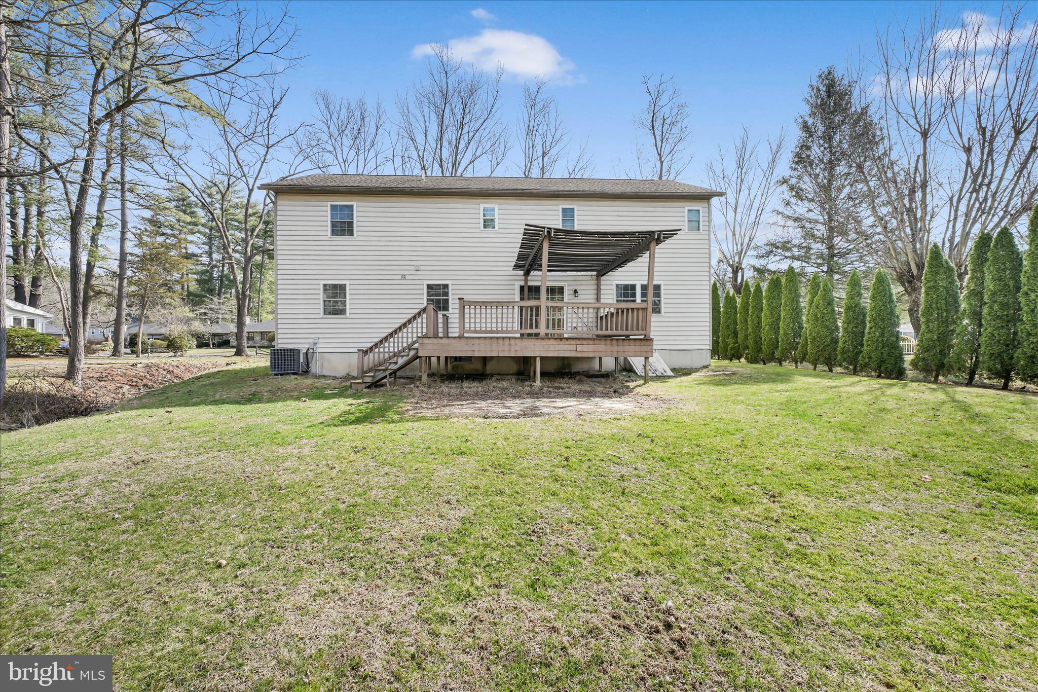 DEER LAKE - Residential