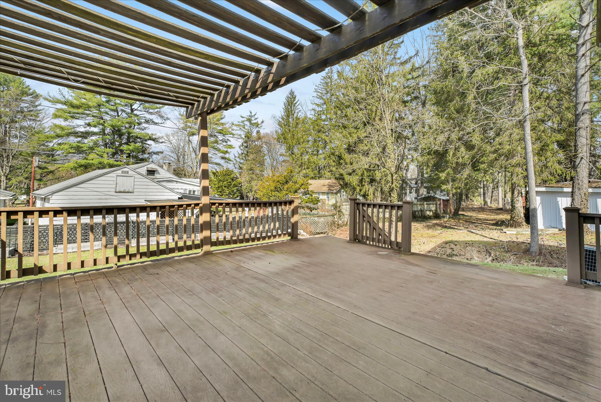 DEER LAKE - Residential