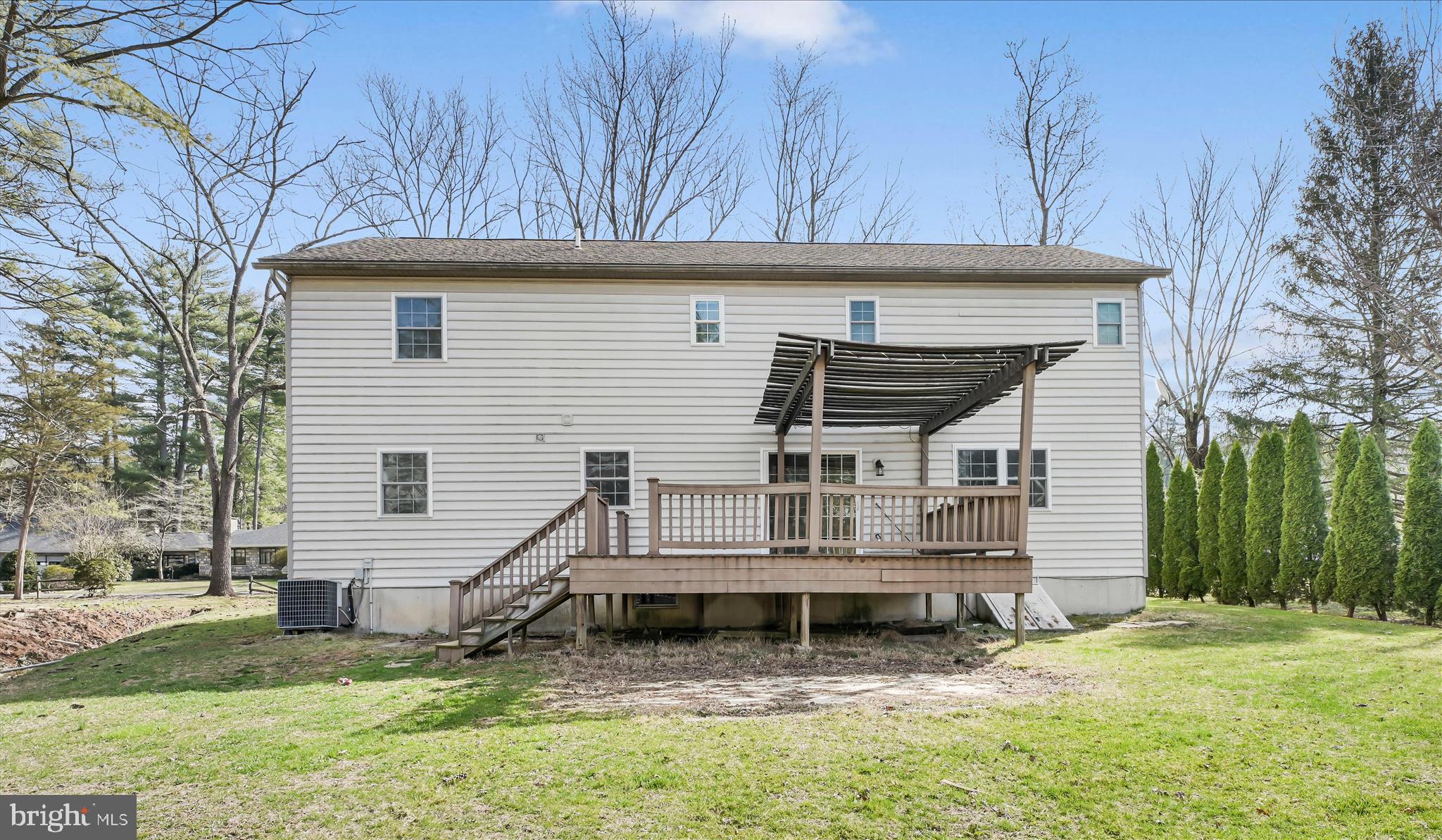 DEER LAKE - Residential