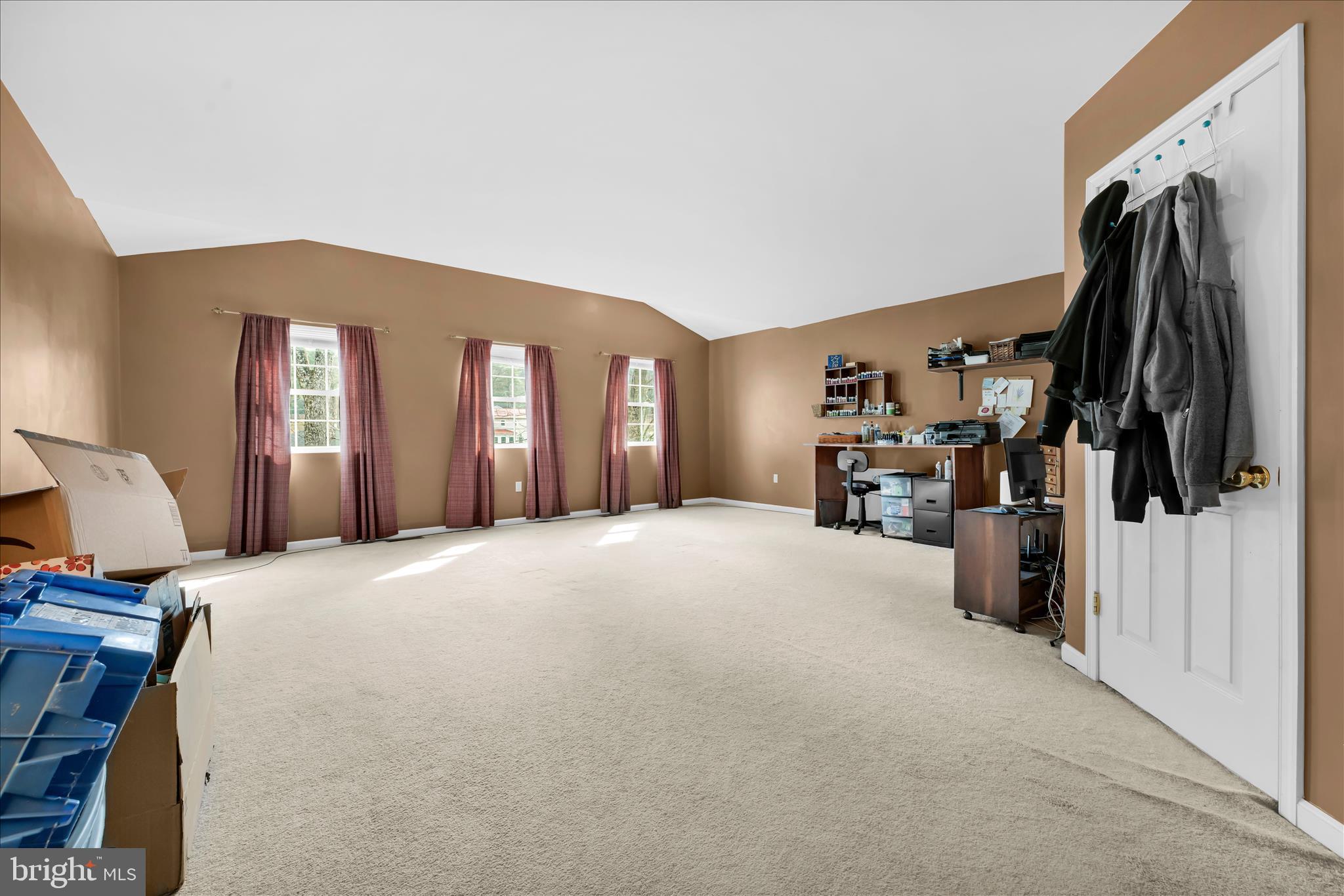 DEER LAKE - Residential