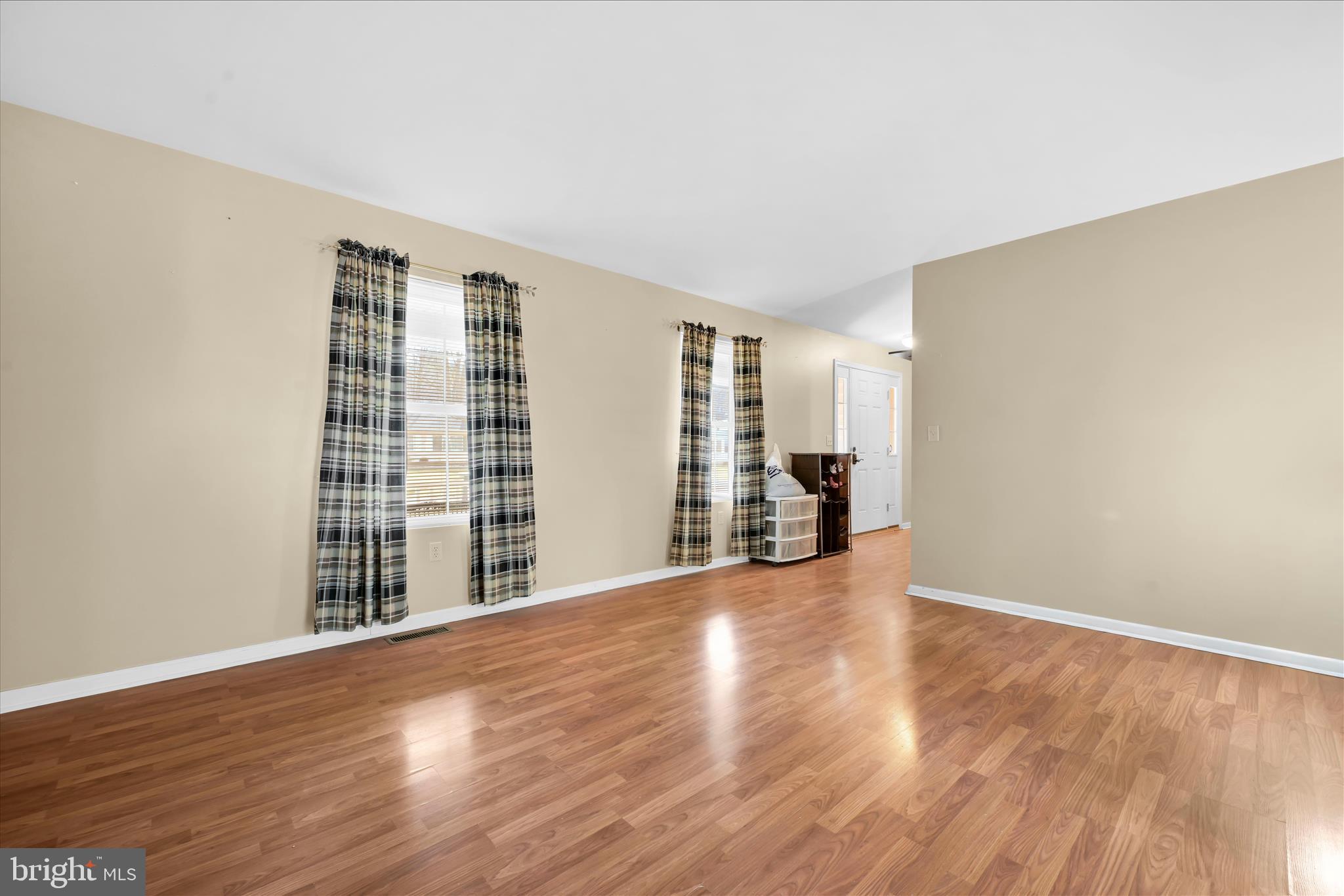 DEER LAKE - Residential