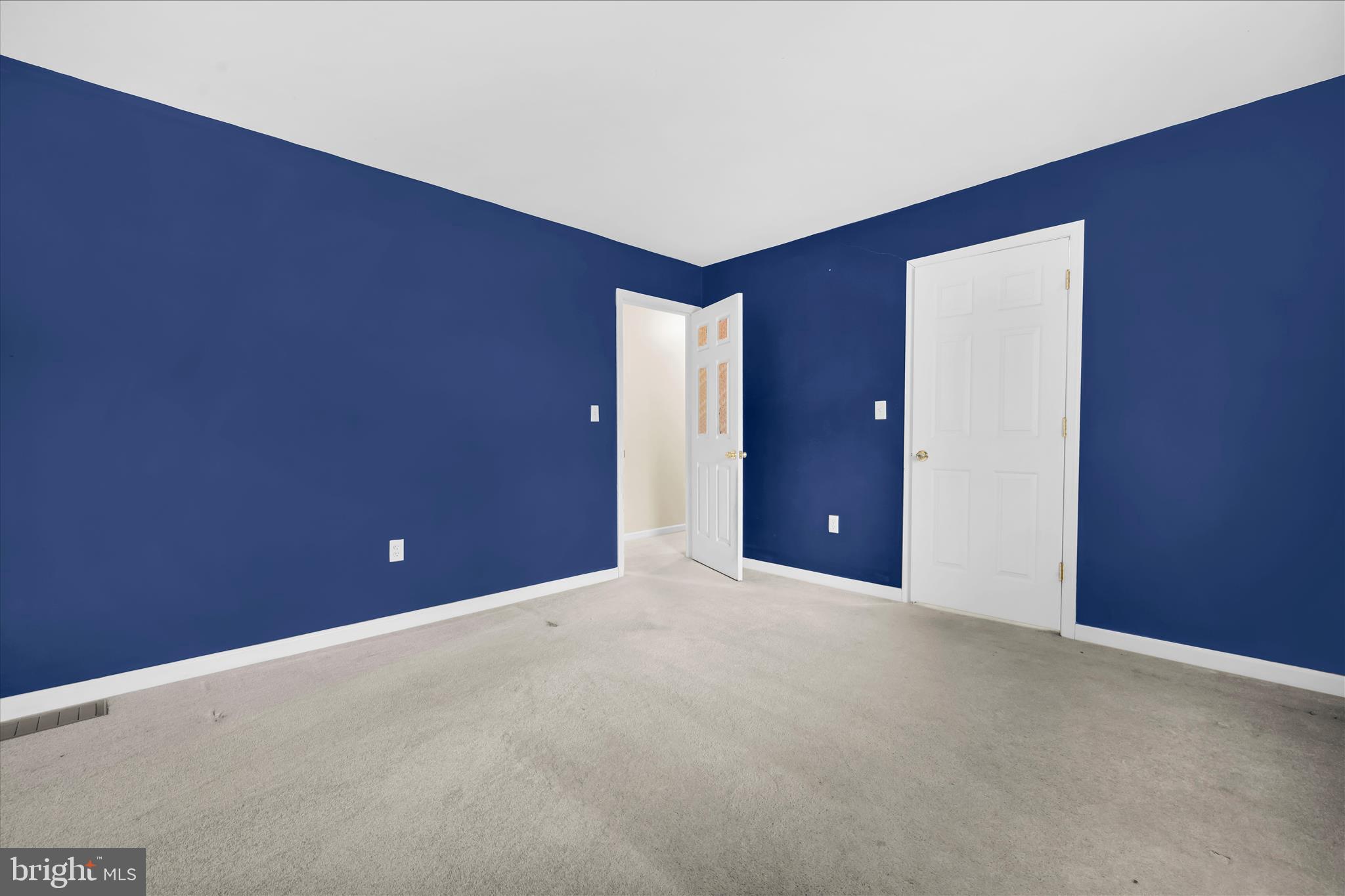 DEER LAKE - Residential