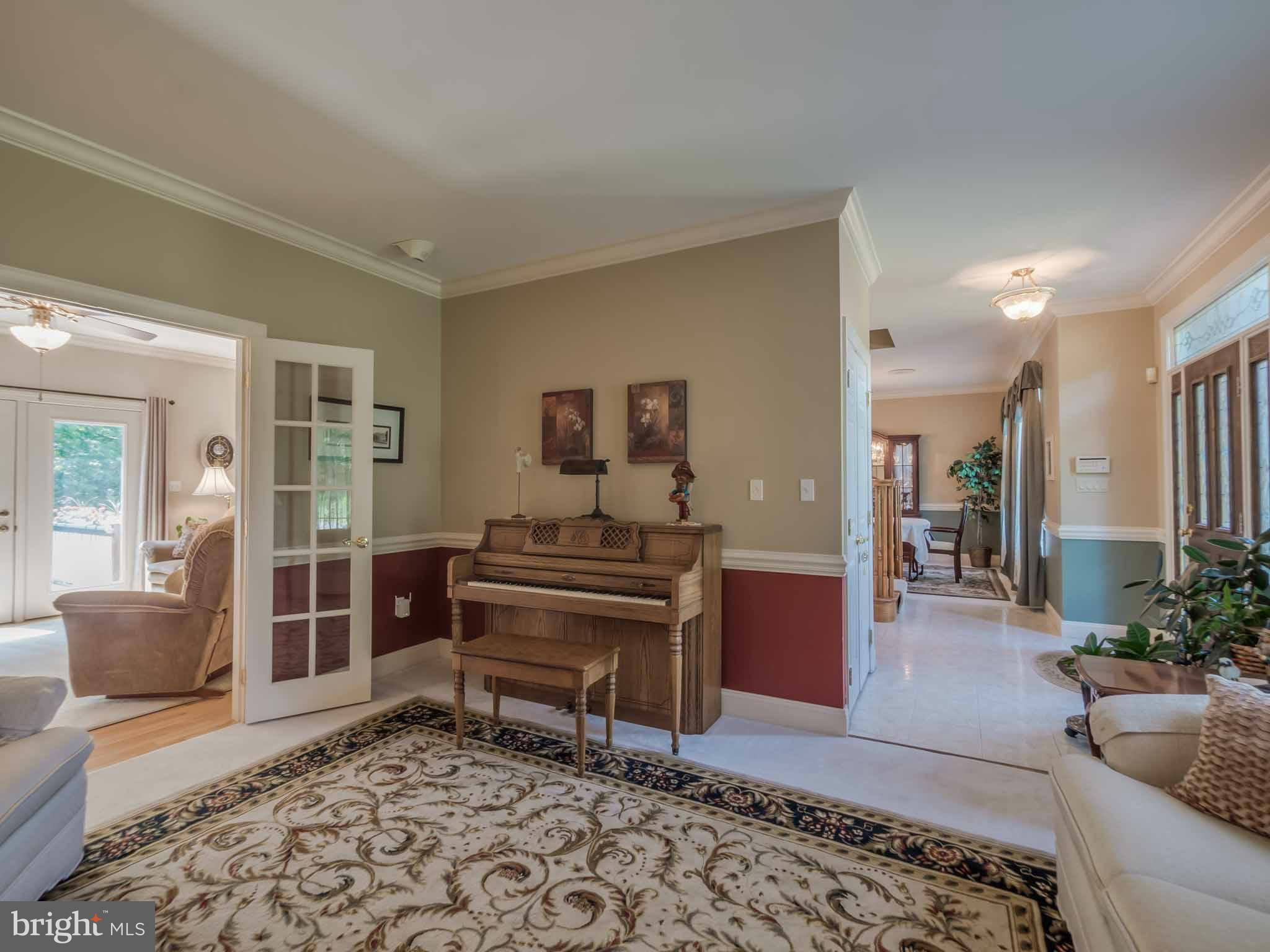 COVE POINT WOODS - Residential