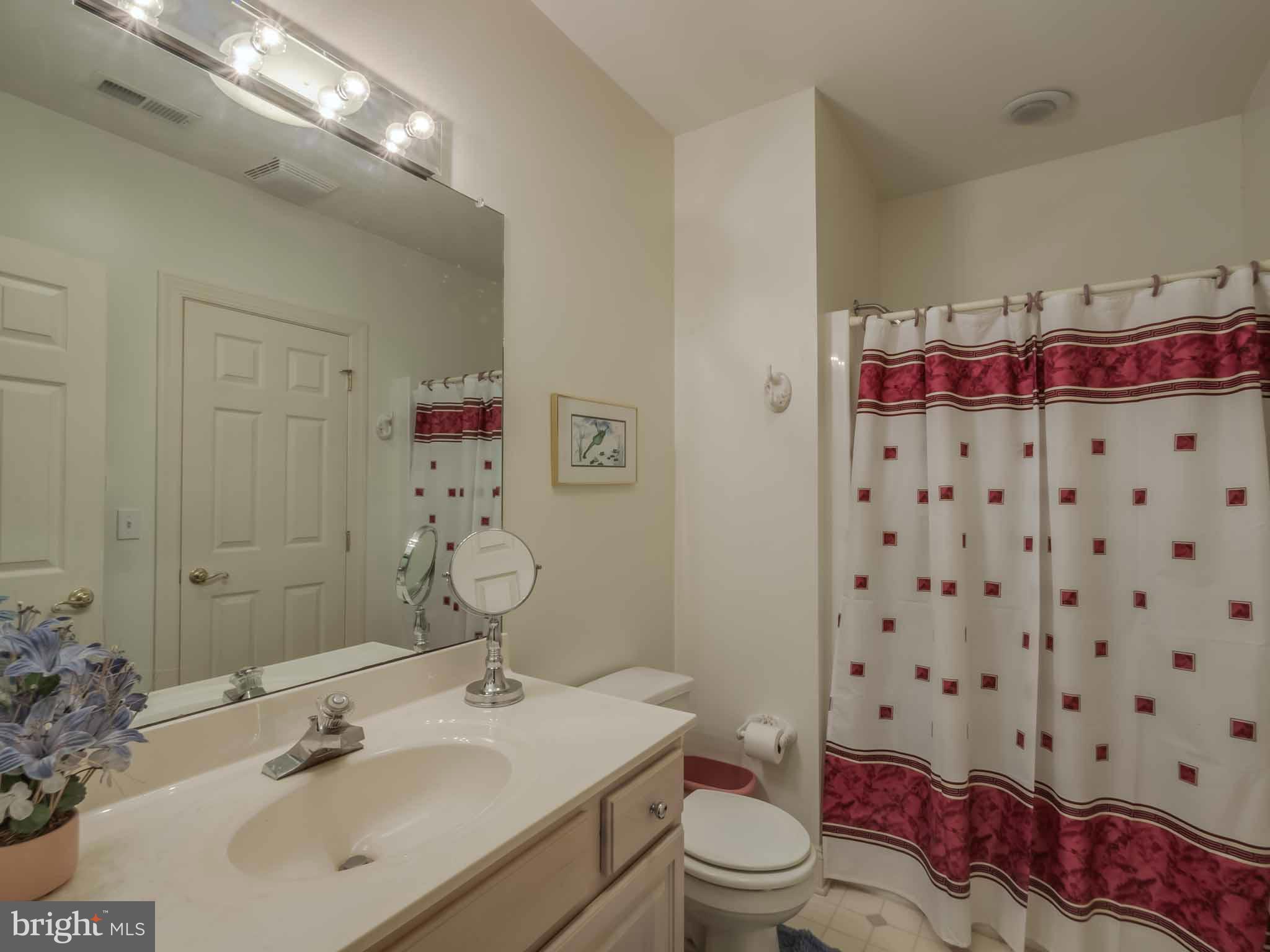 COVE POINT WOODS - Residential