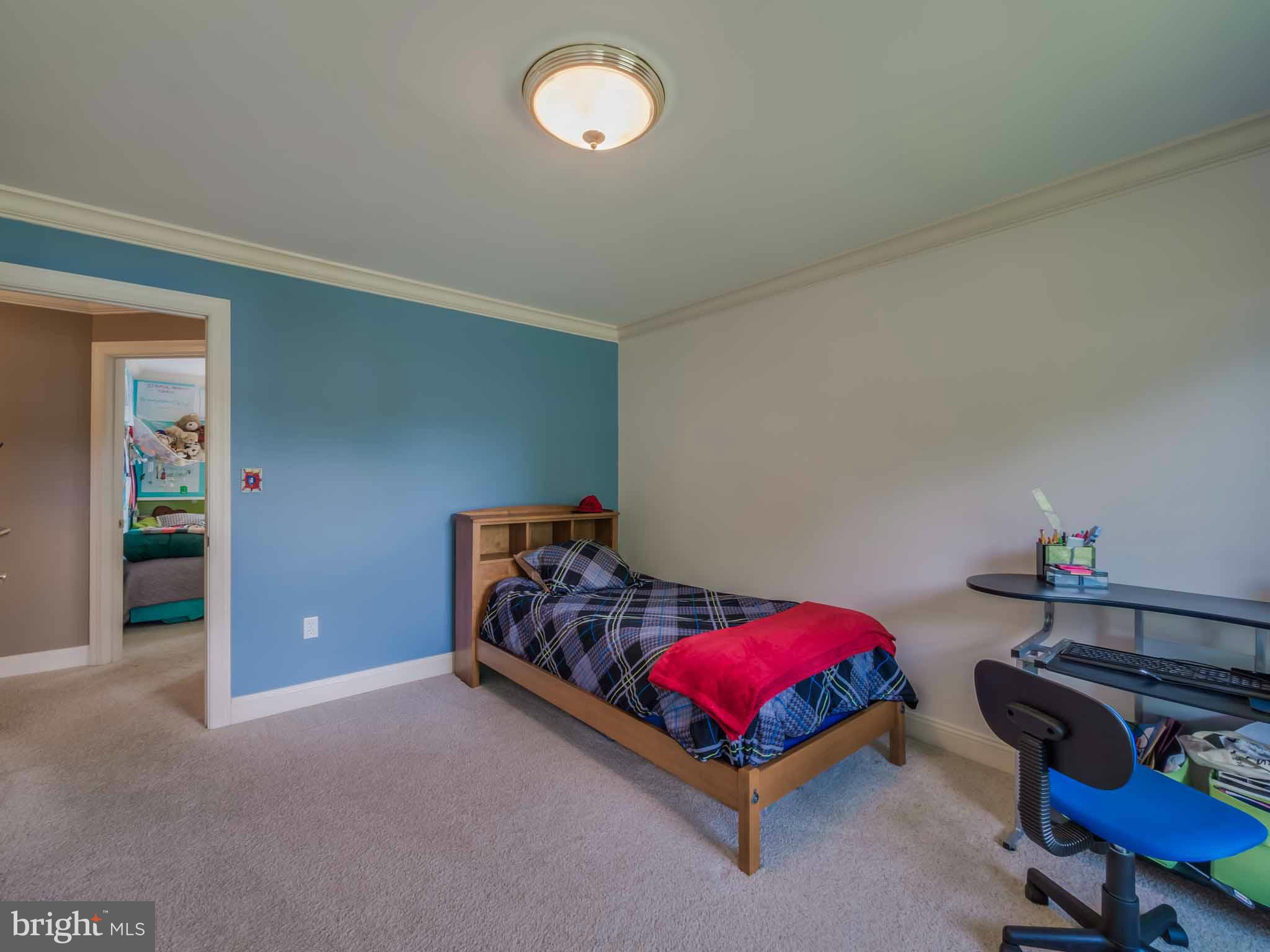 COVE POINT WOODS - Residential