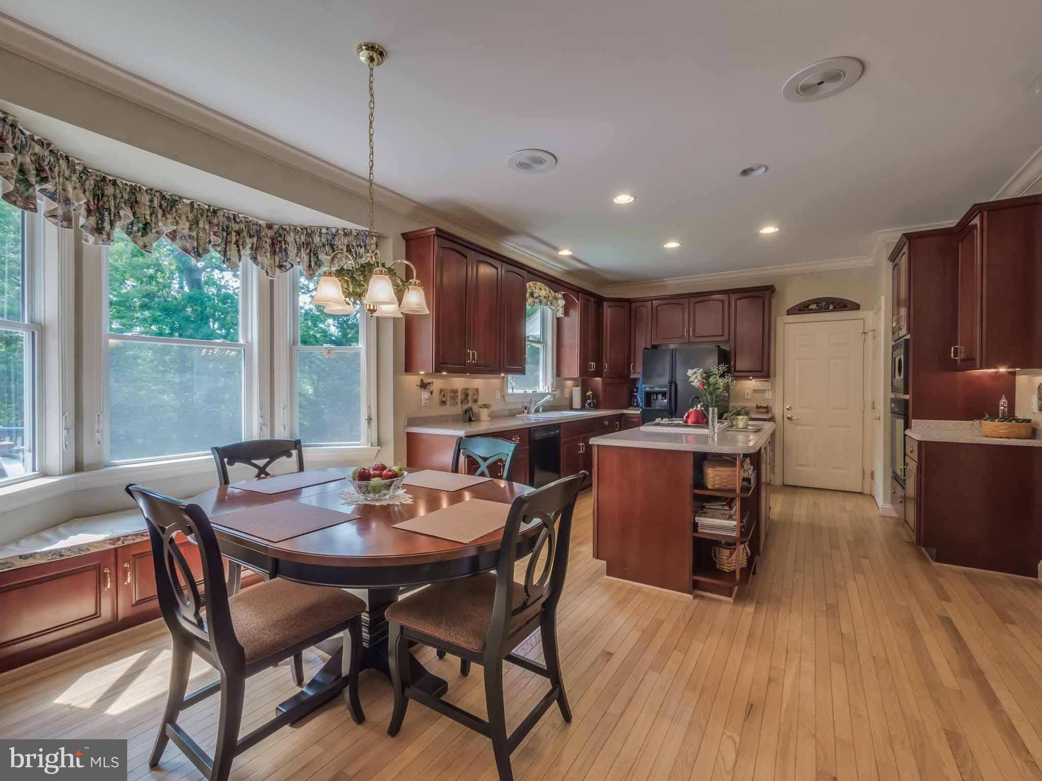 COVE POINT WOODS - Residential