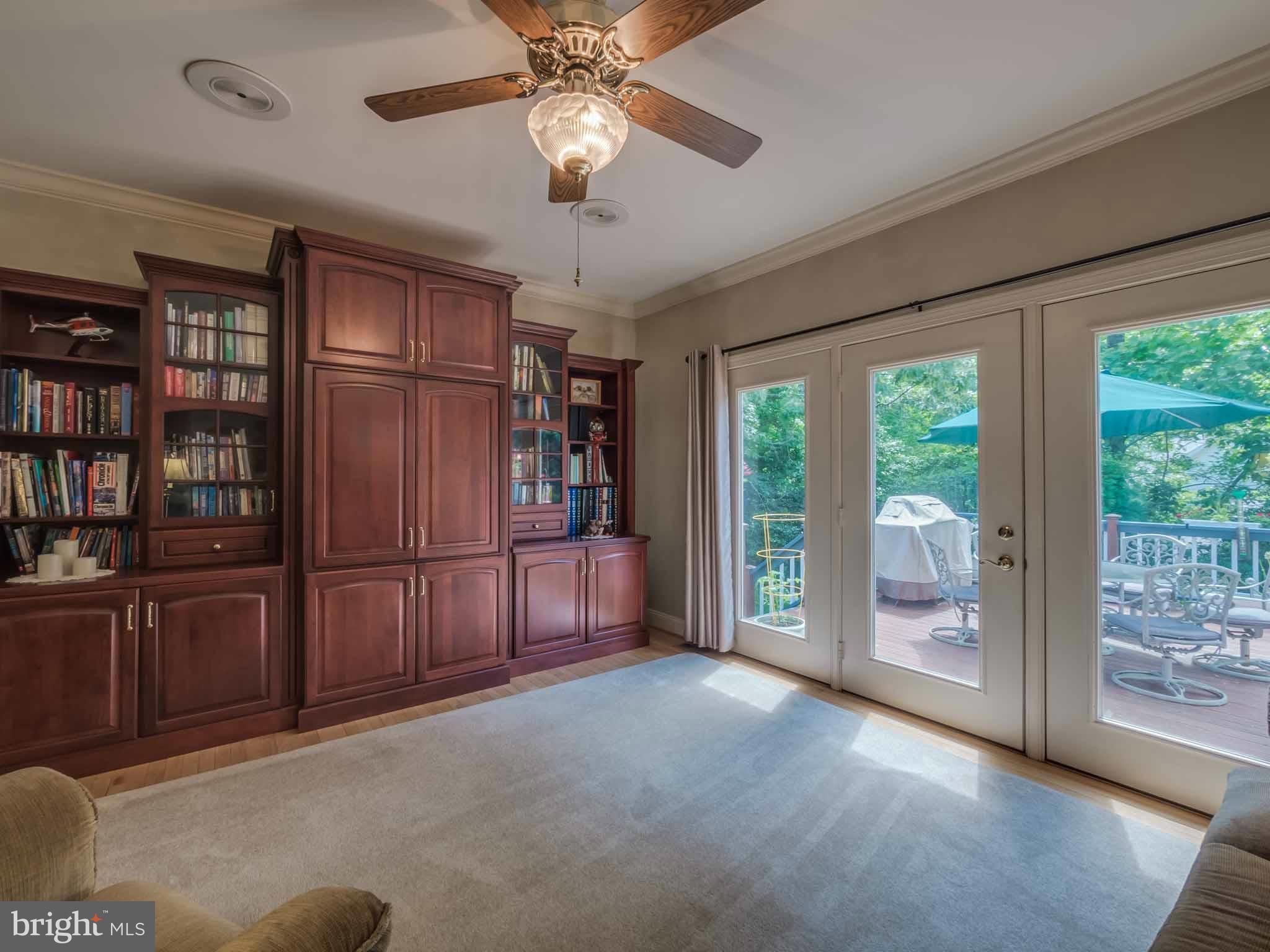 COVE POINT WOODS - Residential