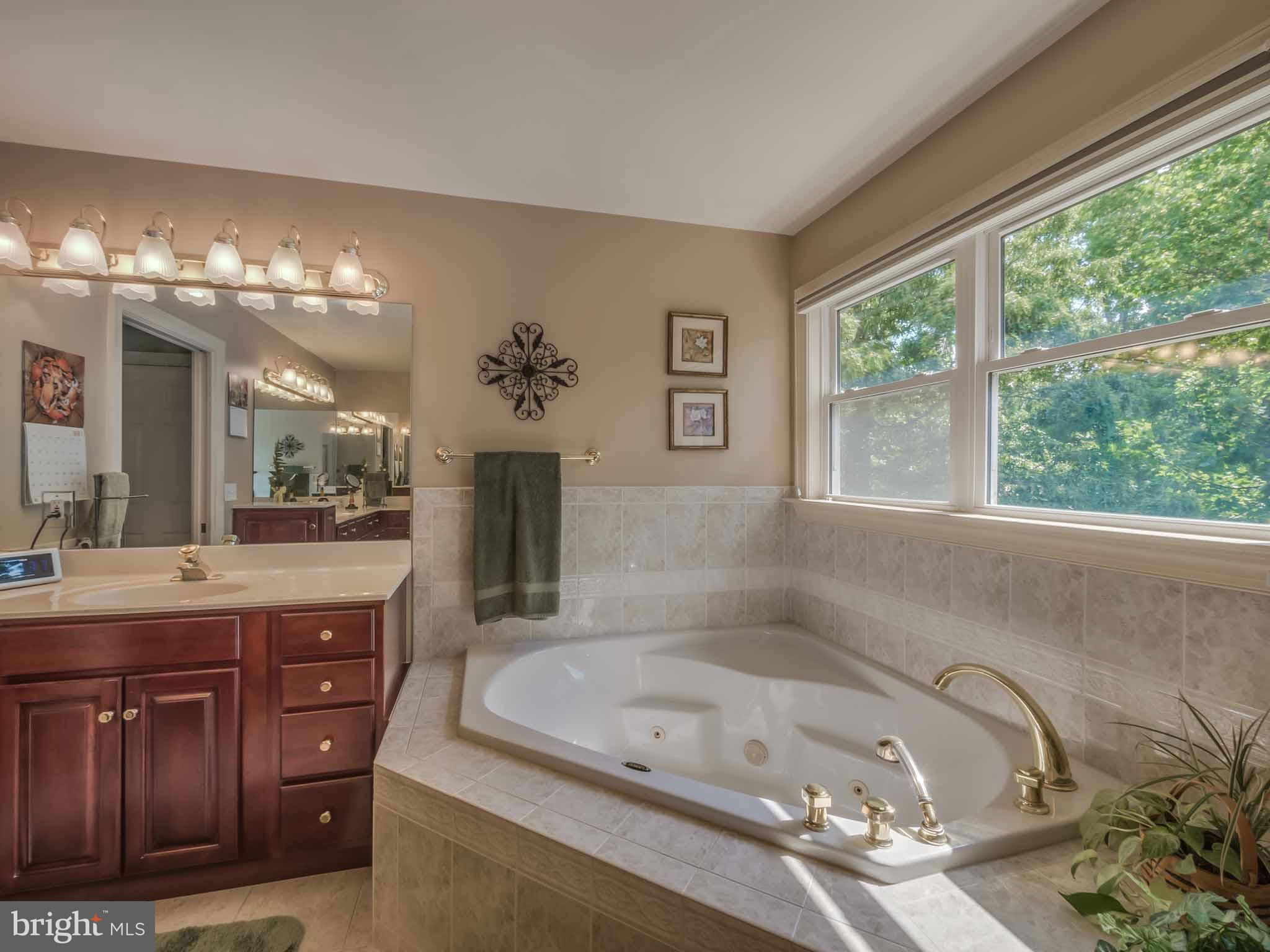 COVE POINT WOODS - Residential