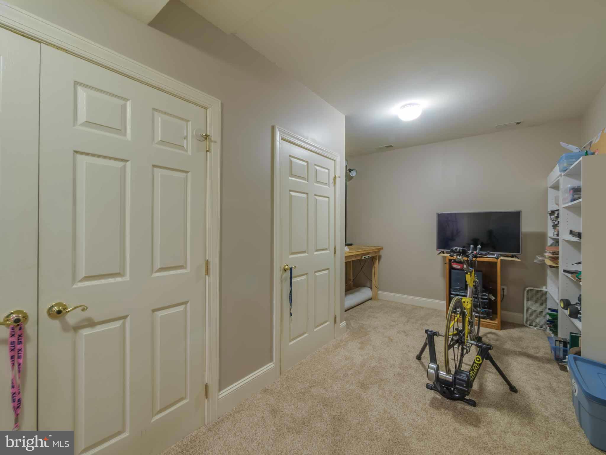 COVE POINT WOODS - Residential