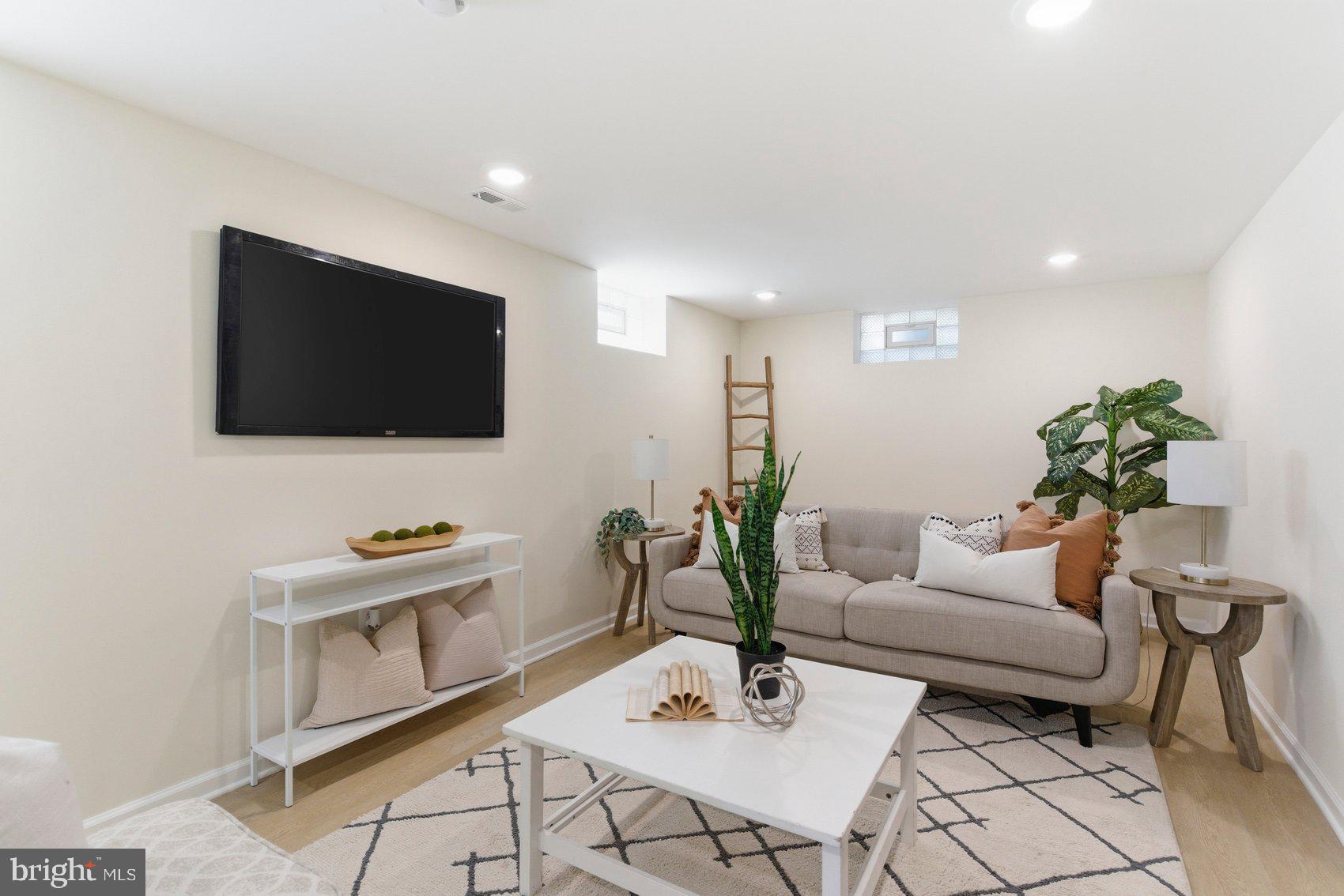 DUN ROVIN - Residential