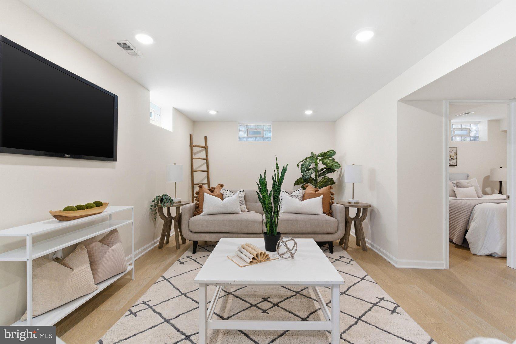 DUN ROVIN - Residential