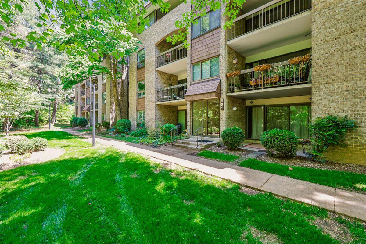 VILLAGE OVERLOOK - Residential