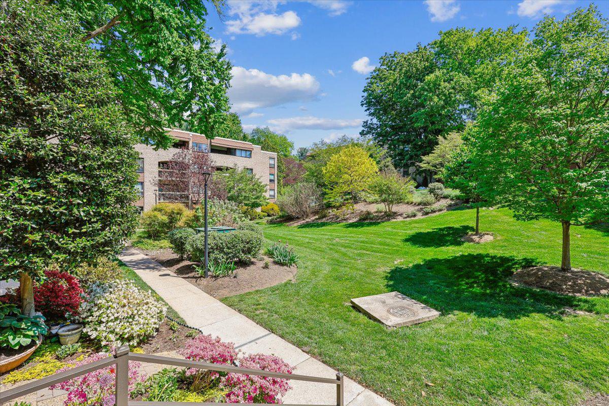 VILLAGE OVERLOOK - Residential