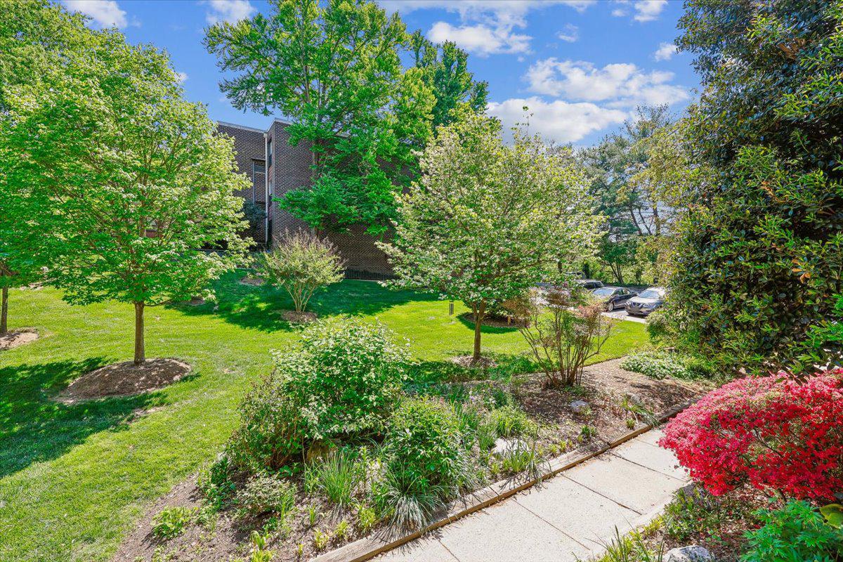 VILLAGE OVERLOOK - Residential