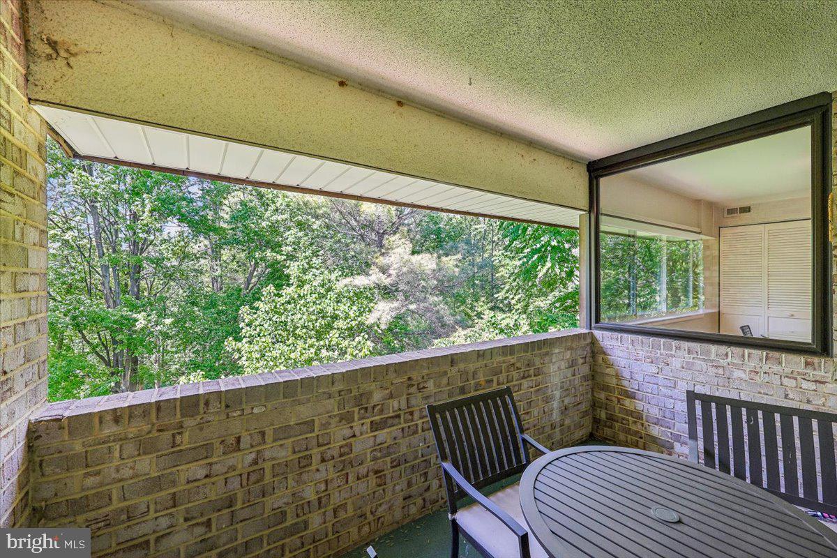 VILLAGE OVERLOOK - Residential