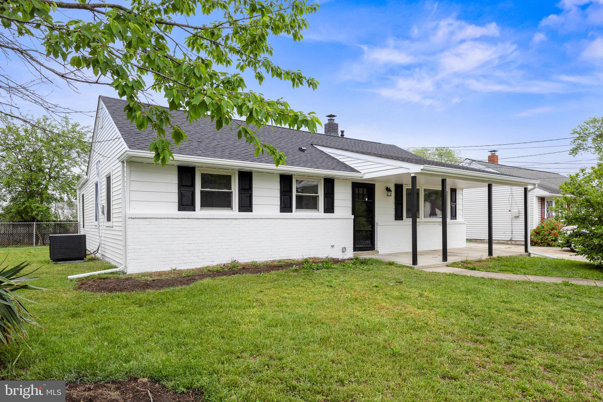 441 WINDSOR DRIVE