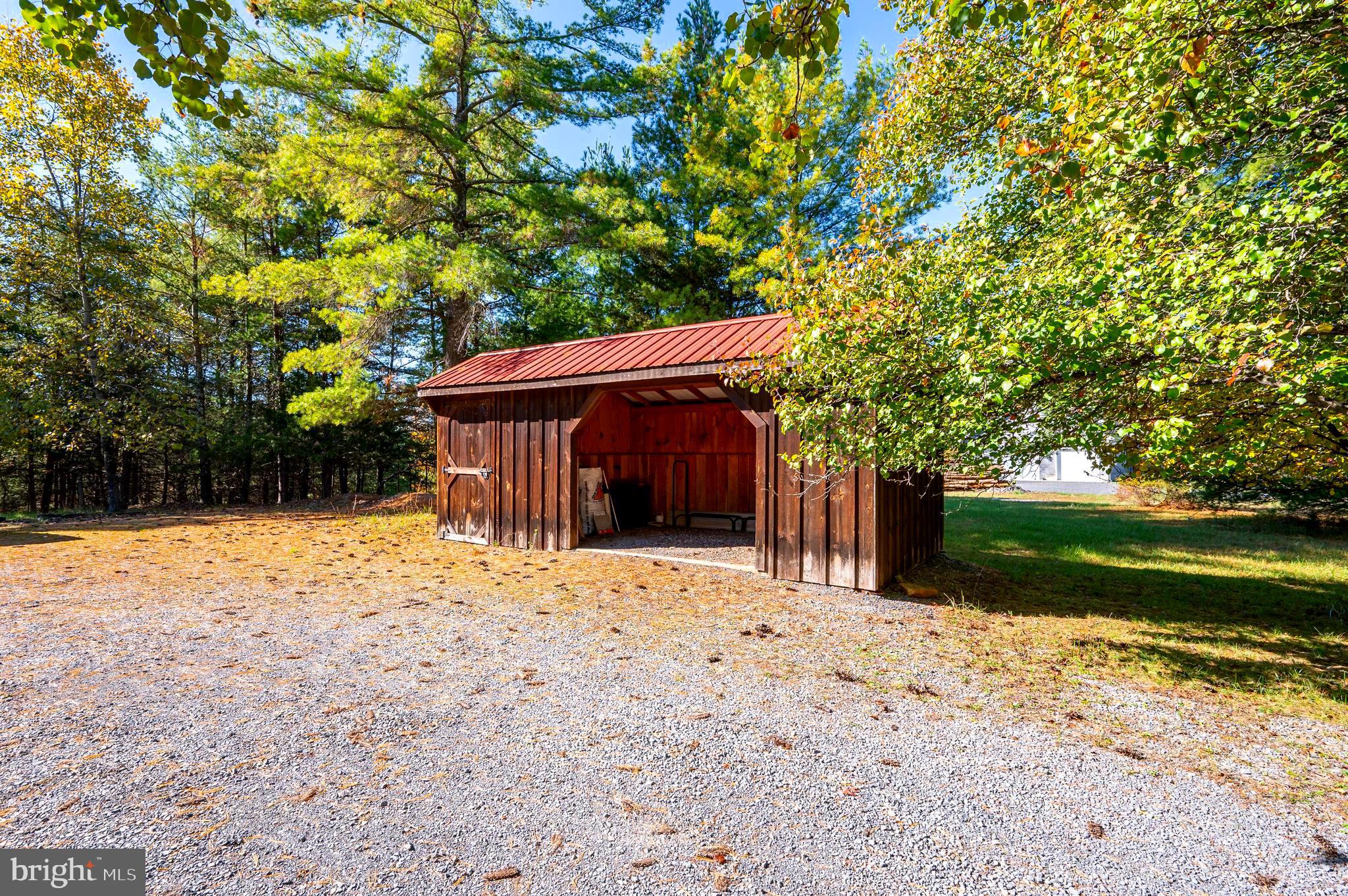 MIDDLE RIDGE ESTATES - Residential