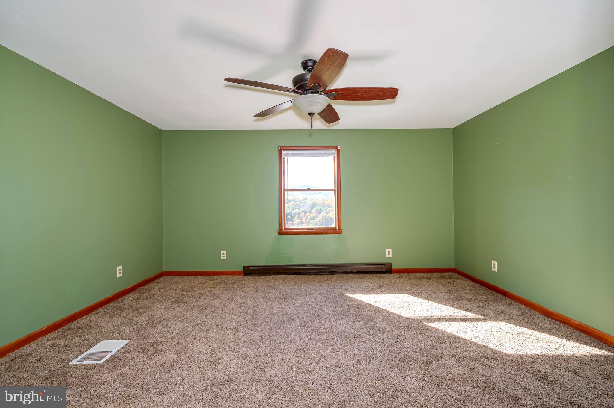 MIDDLE RIDGE ESTATES - Residential