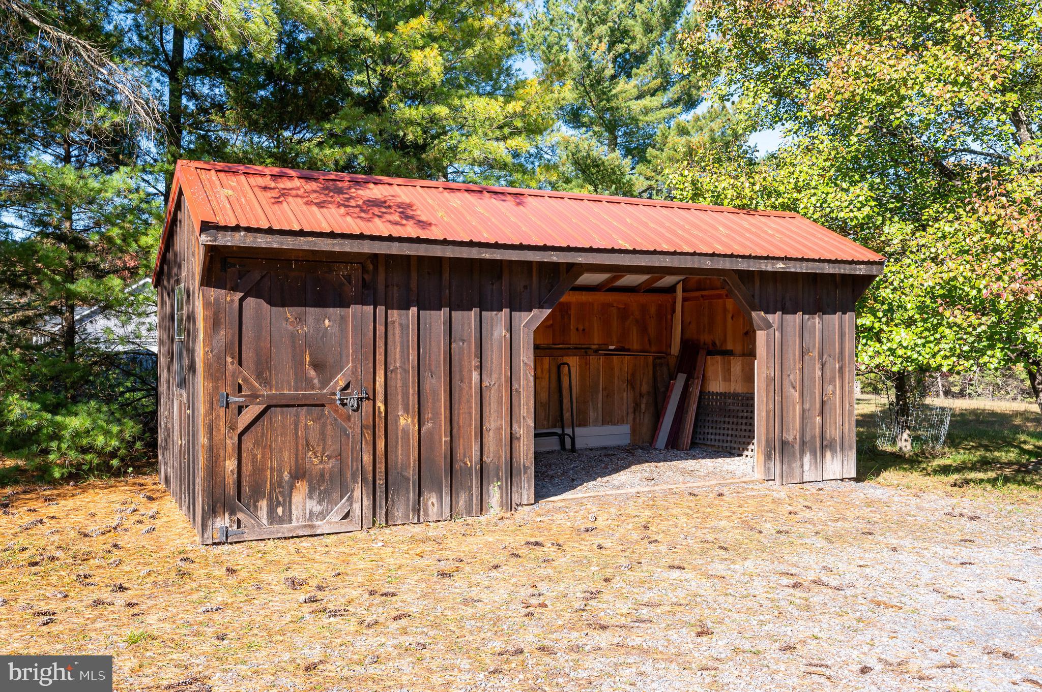 MIDDLE RIDGE ESTATES - Residential