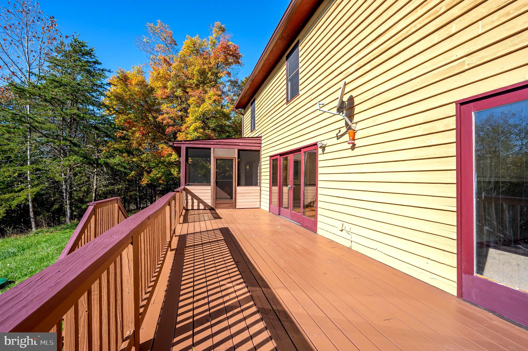 MIDDLE RIDGE ESTATES - Residential