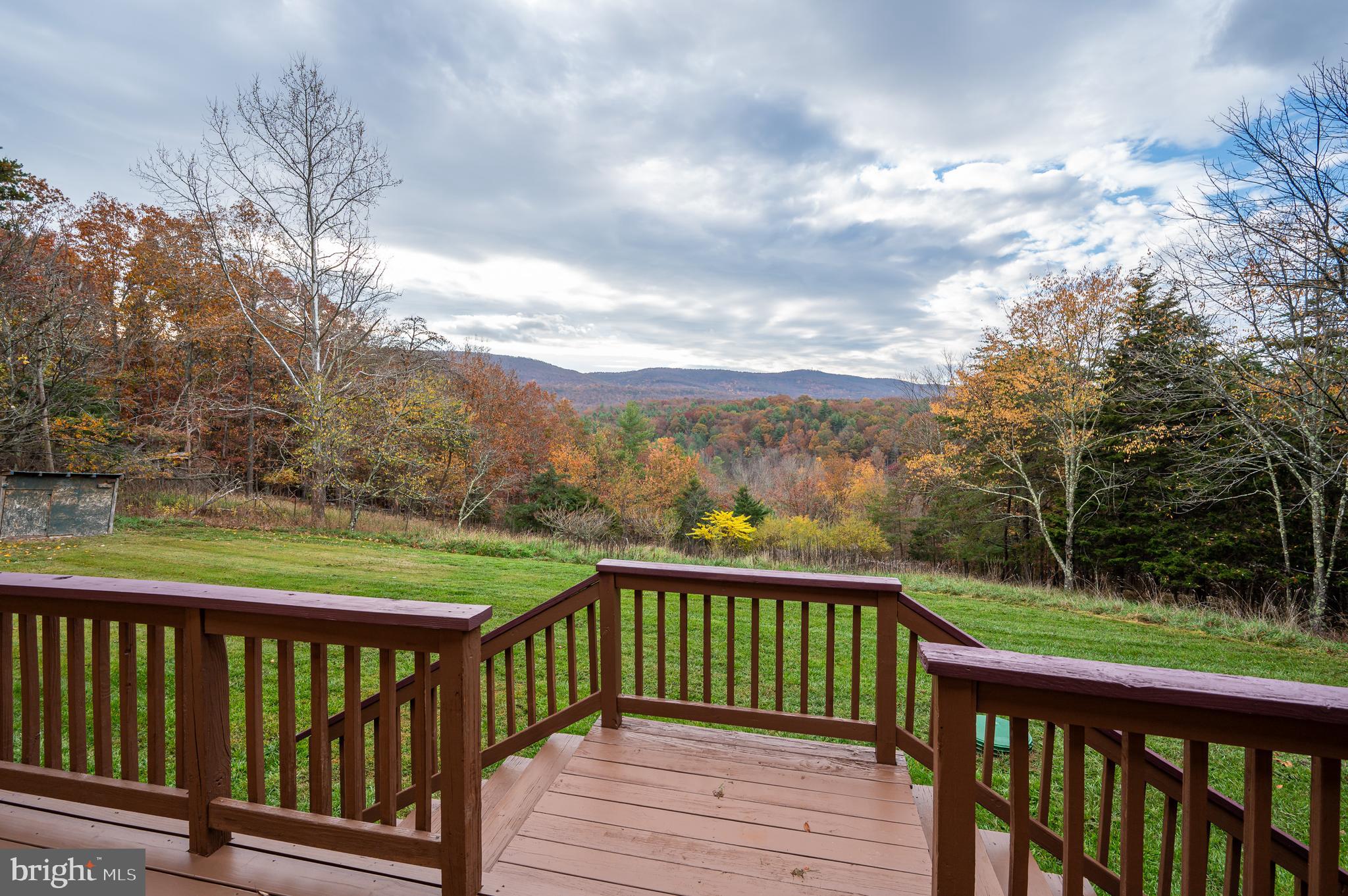 MIDDLE RIDGE ESTATES - Residential