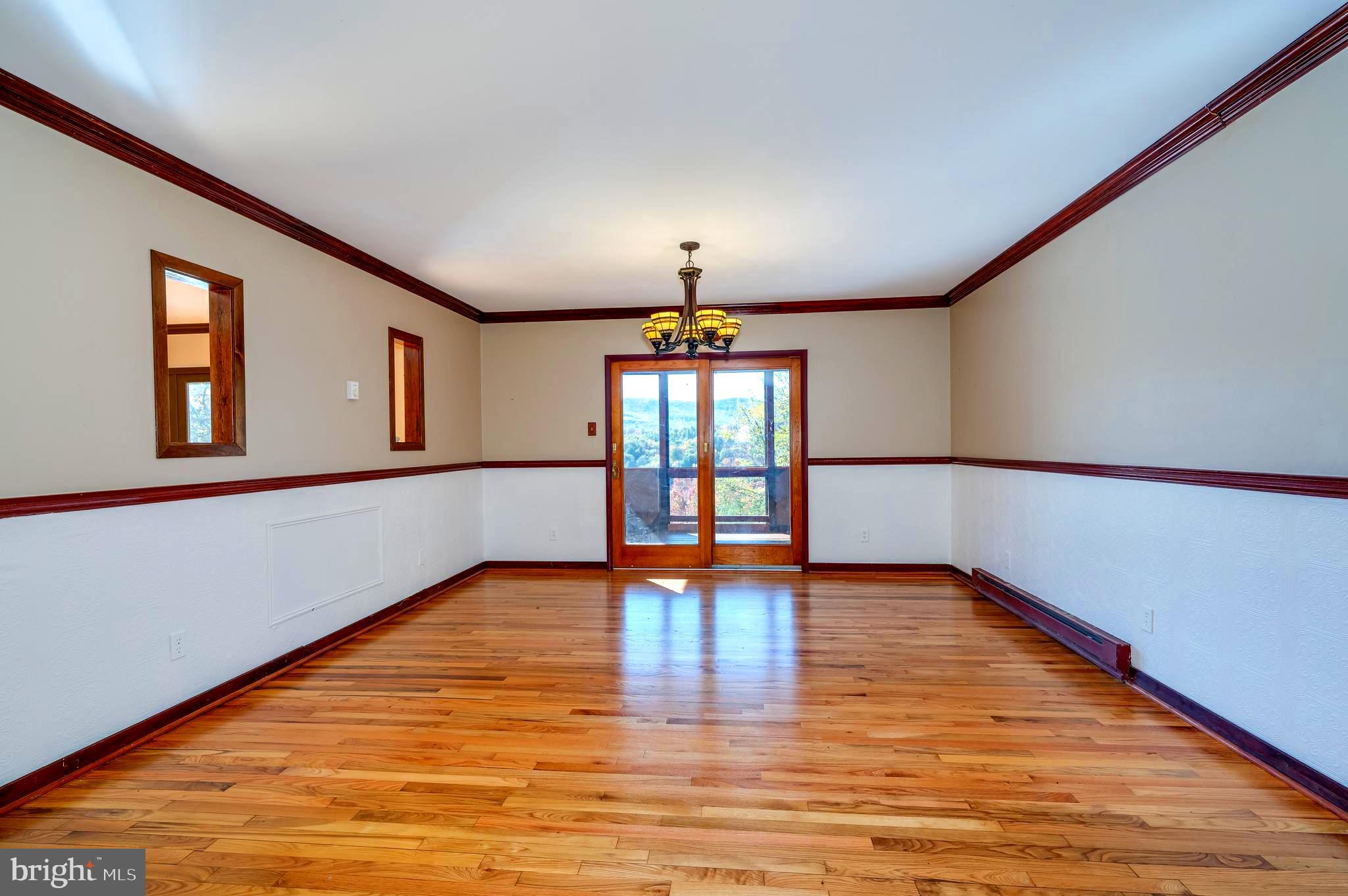 MIDDLE RIDGE ESTATES - Residential